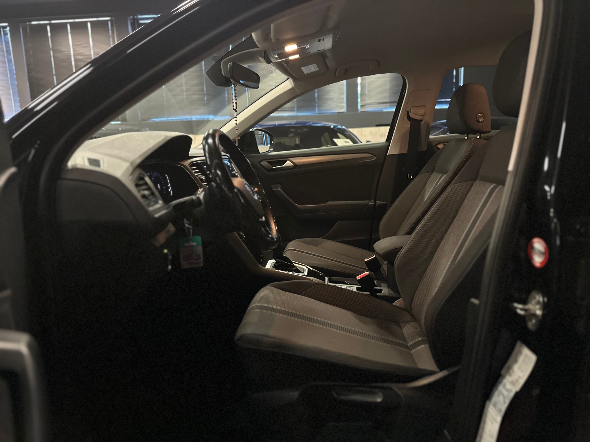 VW T-Roc 1.5 TSI EVO Advance Selection DSG-image-9