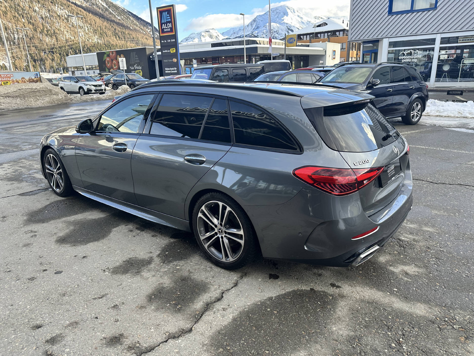 MERCEDES-BENZ C 200 AMG Line 4matic Kombi-image-6