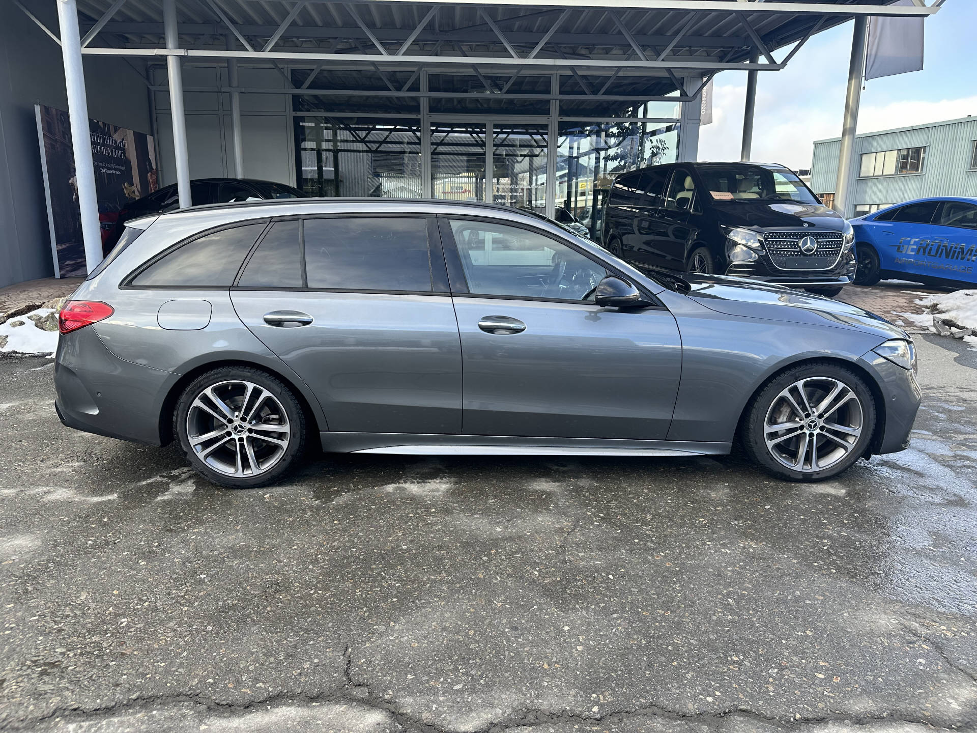 MERCEDES-BENZ C 200 AMG Line 4matic Kombi-showroom-element-1