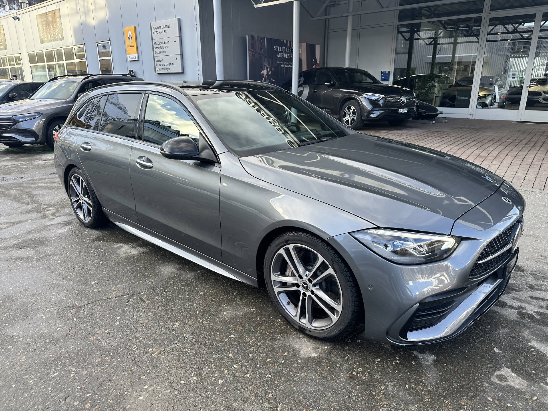 MERCEDES-BENZ C 200 AMG Line 4matic Kombi-showroom-element-2