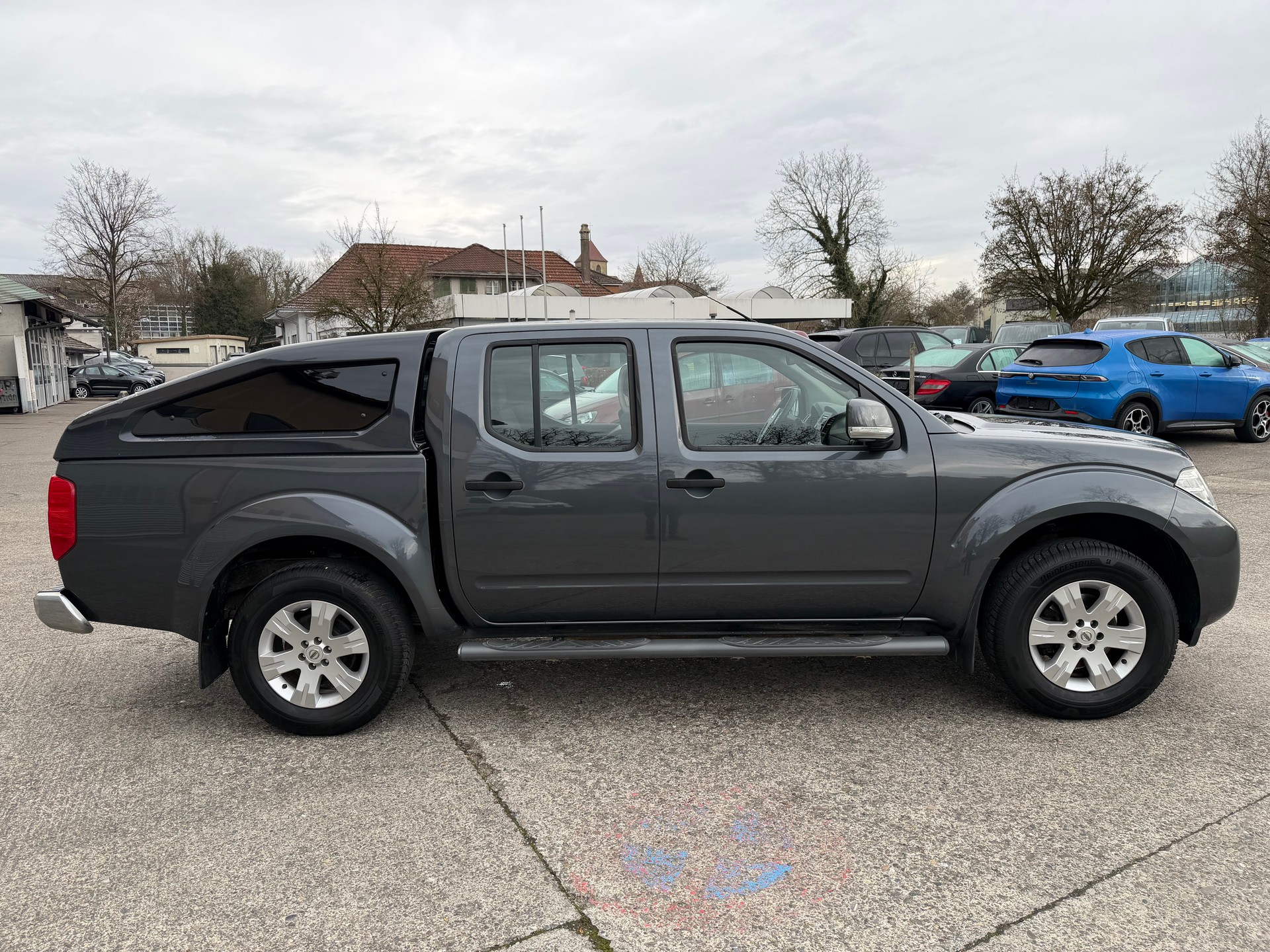 NISSAN Navara Double Cab LE 2.5 dCi 4WD LB-image-5