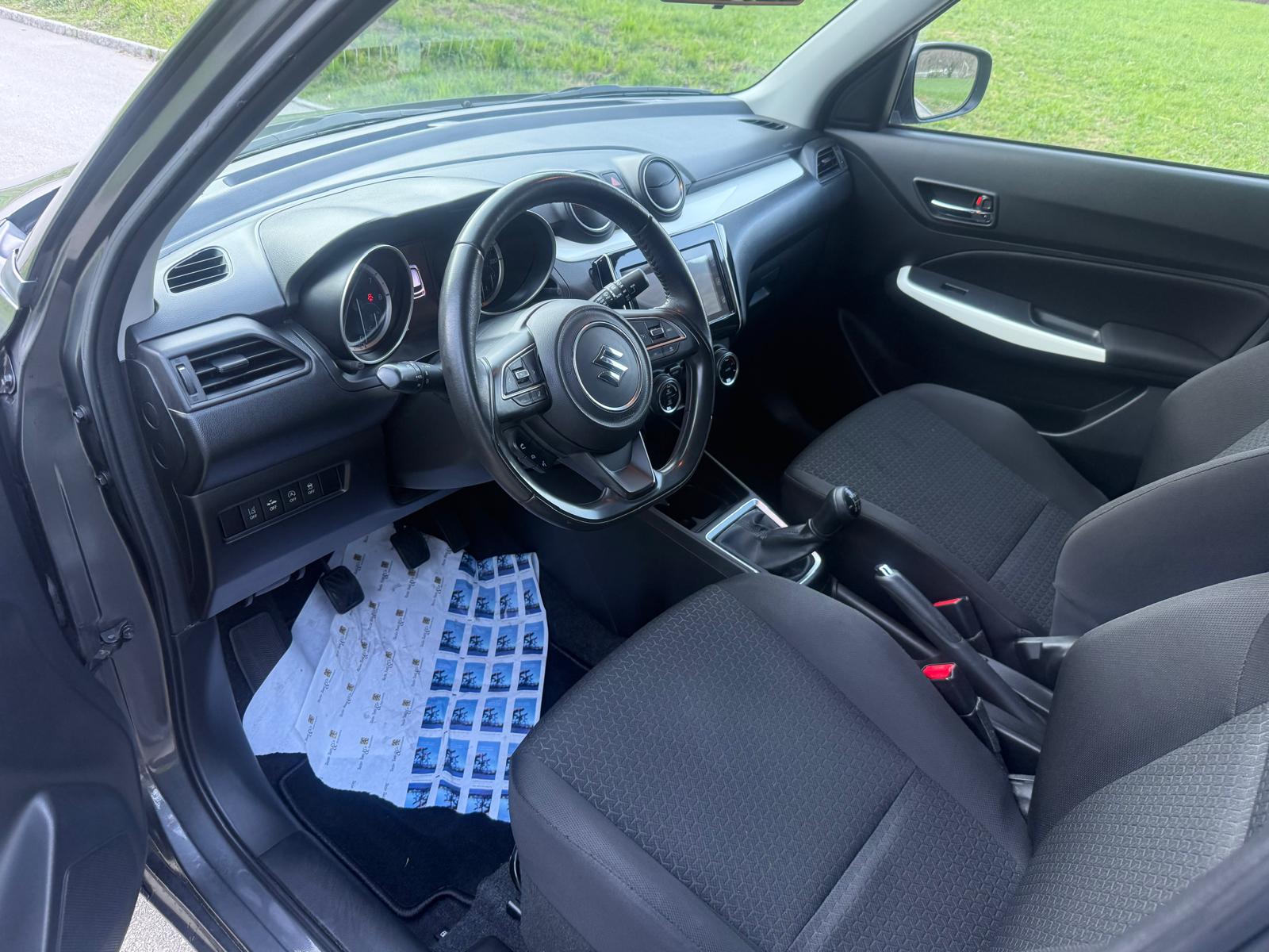SUZUKI Swift 1.2i 16V SHVS Compact Top Hybrid Allgrip 4x4-image-9