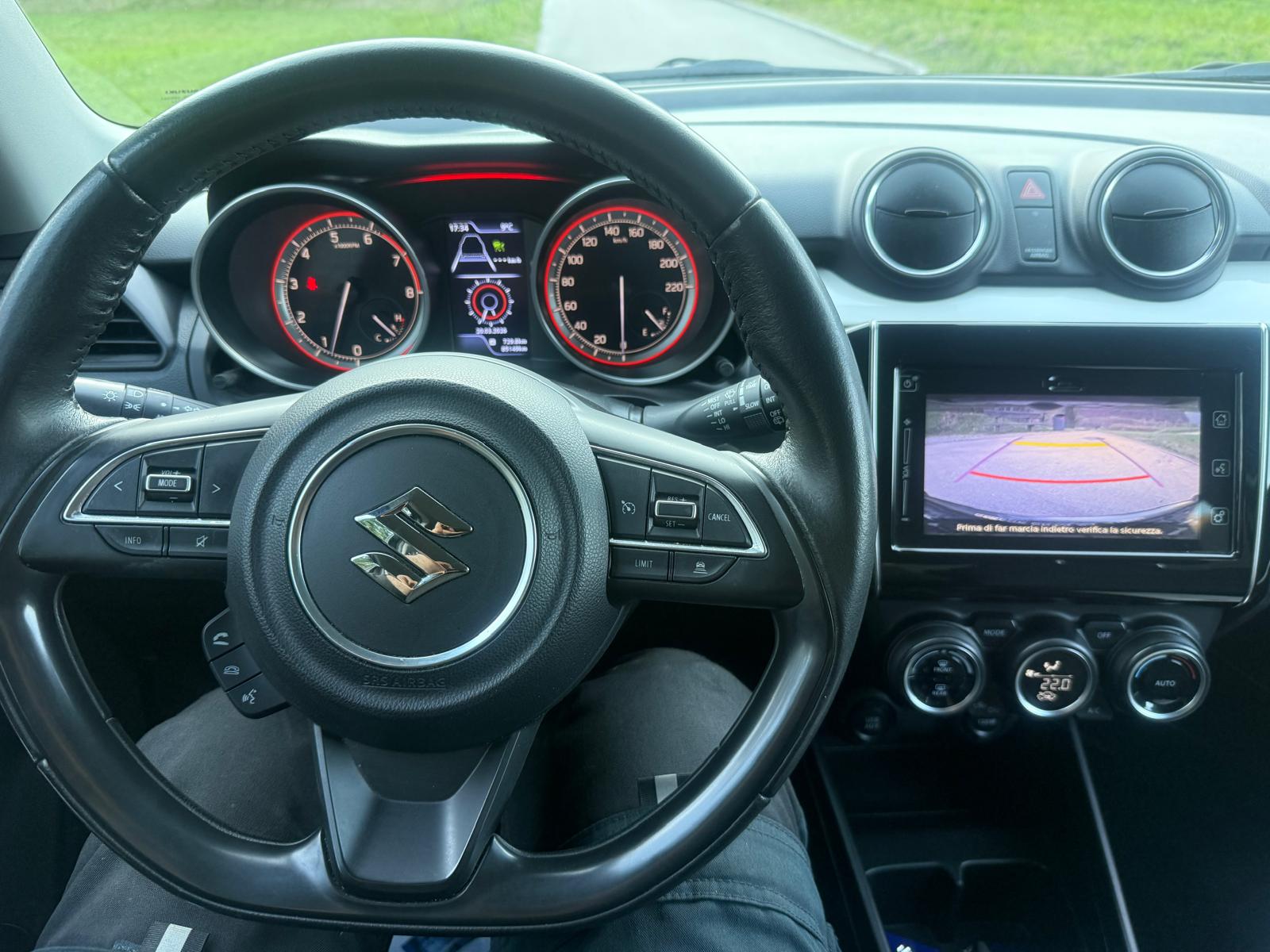 SUZUKI Swift 1.2i 16V SHVS Compact Top Hybrid Allgrip 4x4-image-8