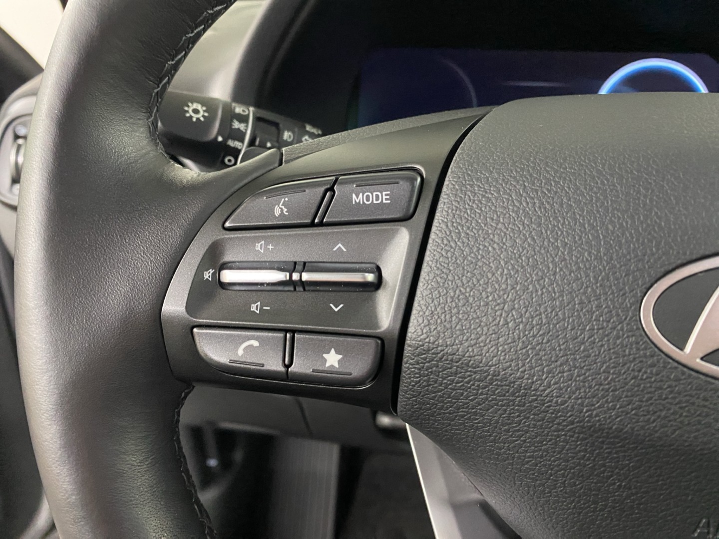HYUNDAI i30 Wagon 1.5 T-GDi Vertex 48V MH DCT-image-15