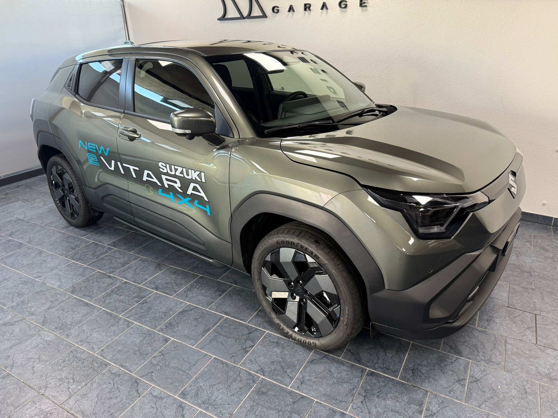 SUZUKI Compact Top 4x4-showroom-element-2