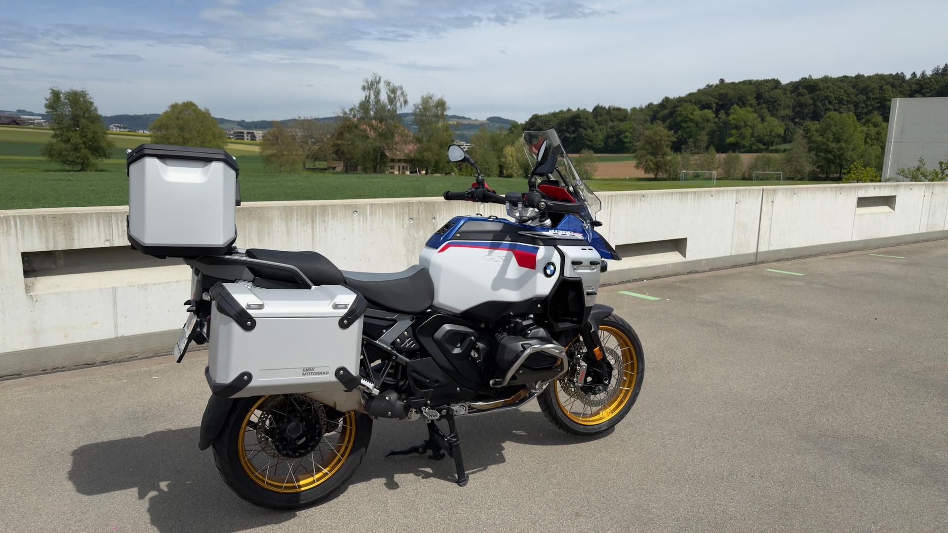 BMW R 1300 GS Adventure ASA (Full equipped)-image-7