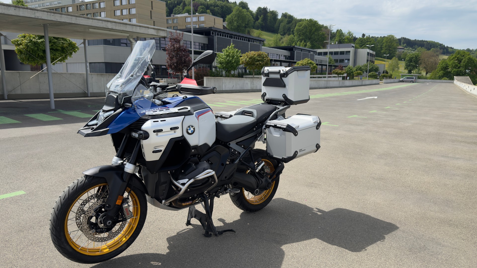 BMW R 1300 GS Adventure ASA (Full equipped)-image-0