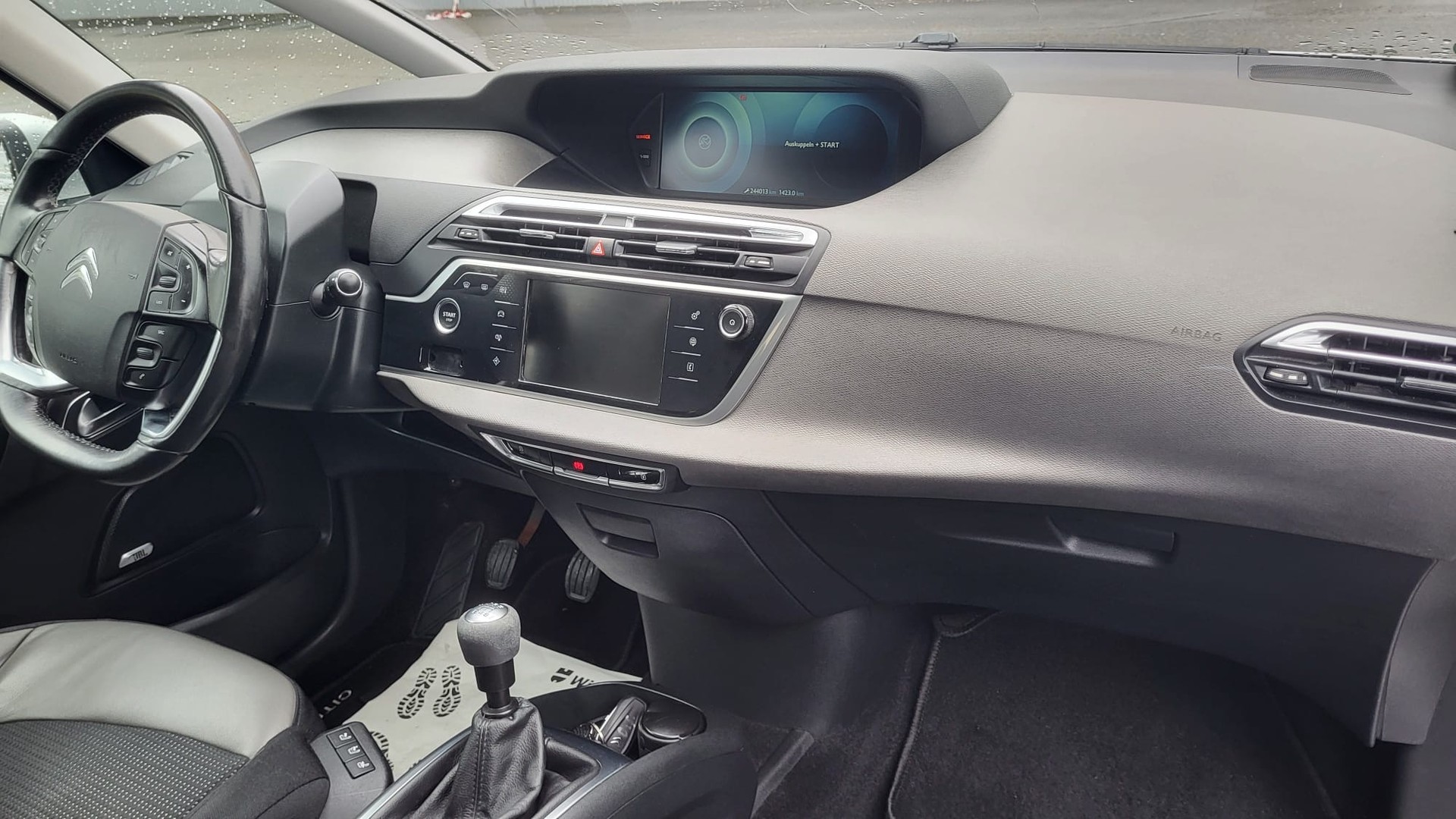 CITROEN Grand C4 Picasso 1.6i 16V THP Intensive-image-9