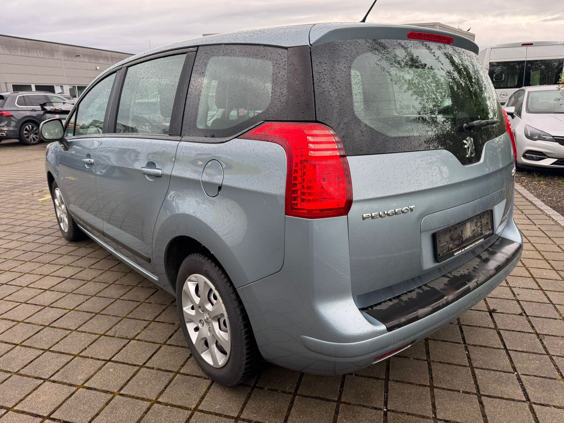 PEUGEOT 5008 1.6 16V VTI Access-image-5
