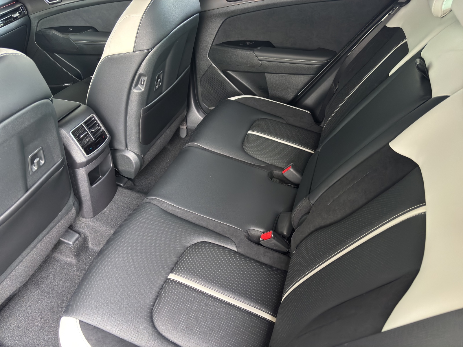 KIA Sportage 1.6 T-GDi GT-Line-image-10