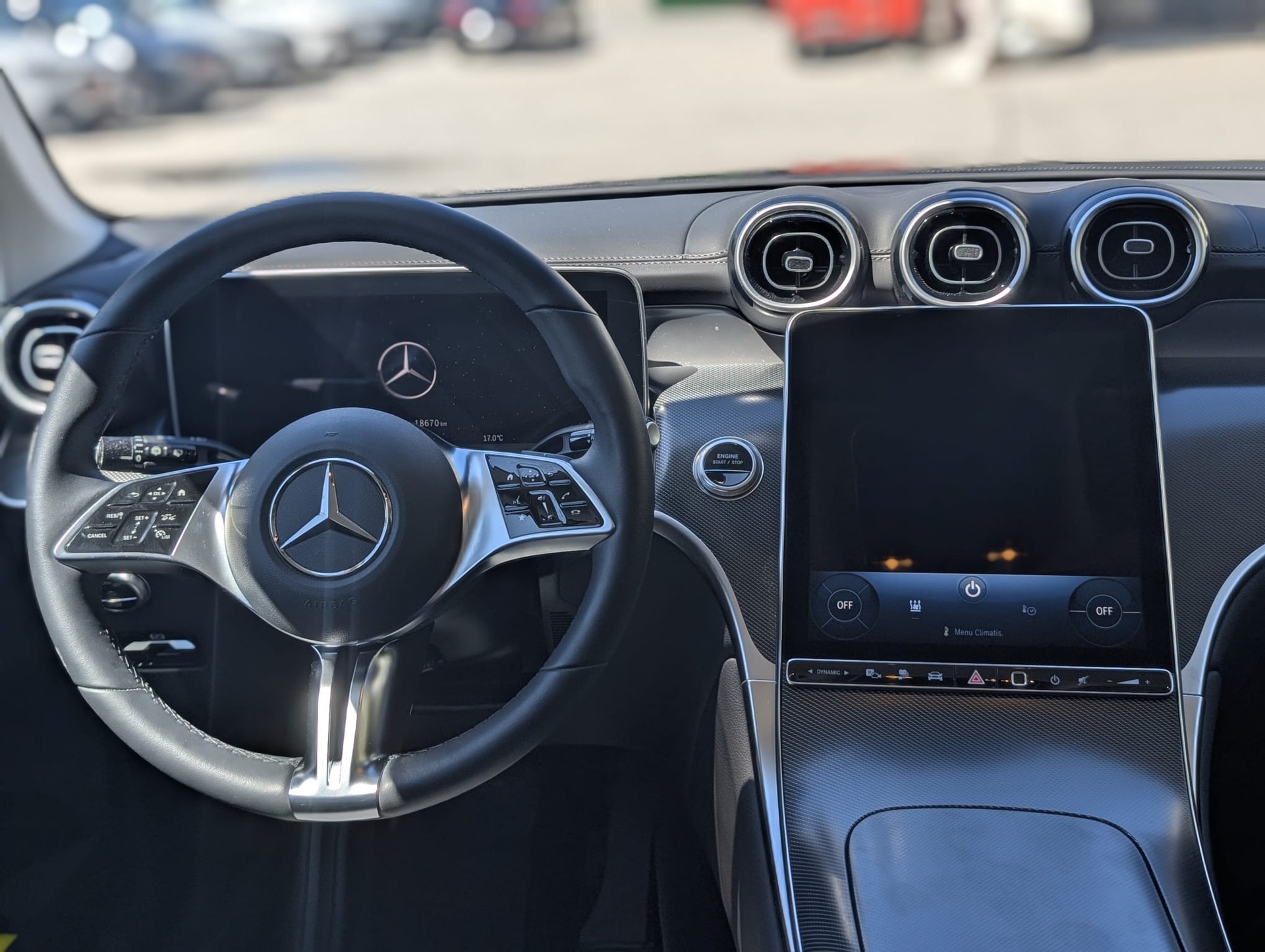 MERCEDES-BENZ GLC 300 e Avantgarde 4matic-image-8