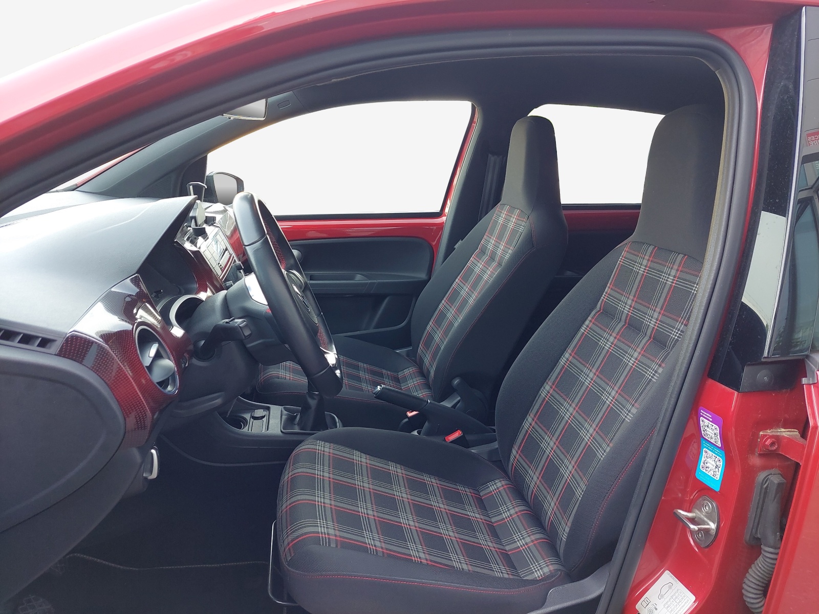VW Up 1.0 TSI GTI-image-7