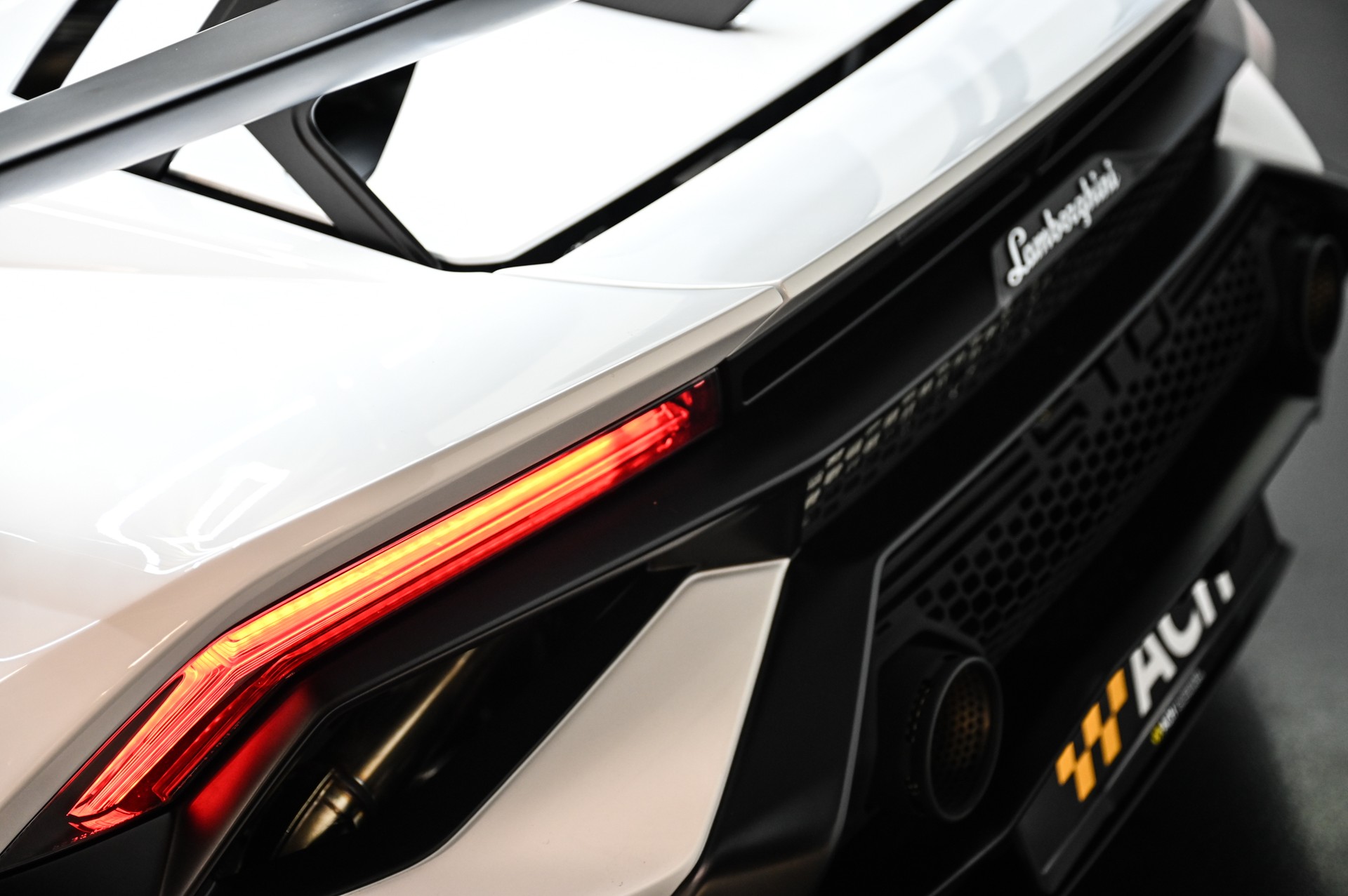 LAMBORGHINI Huracan Coupé 5.2 STO-image-30
