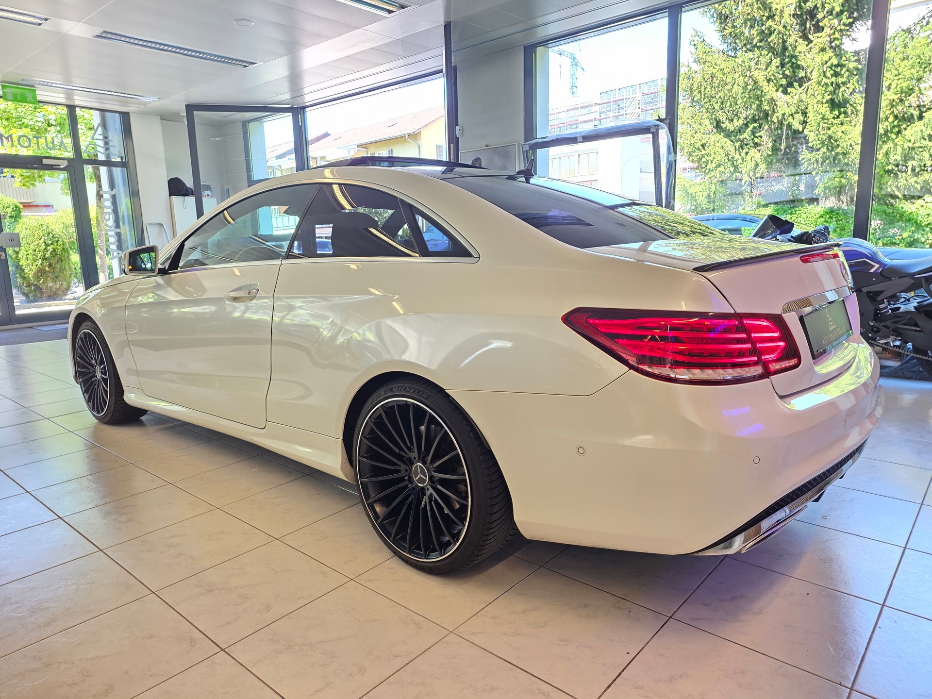 MERCEDES-BENZ E 500 V8 Coupé AMG-Line 4.7 Bitturbo ''SUPERSPRINT SPORTAUSPUFF''-image-12