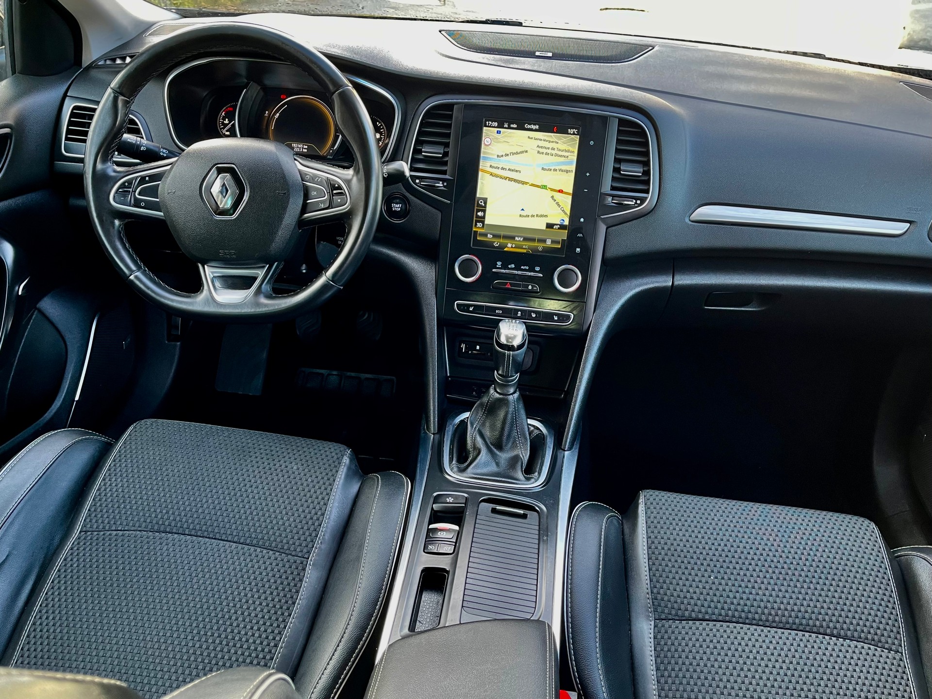 RENAULT Mégane 1.2 16V Turbo GT Line-showroom-element-1