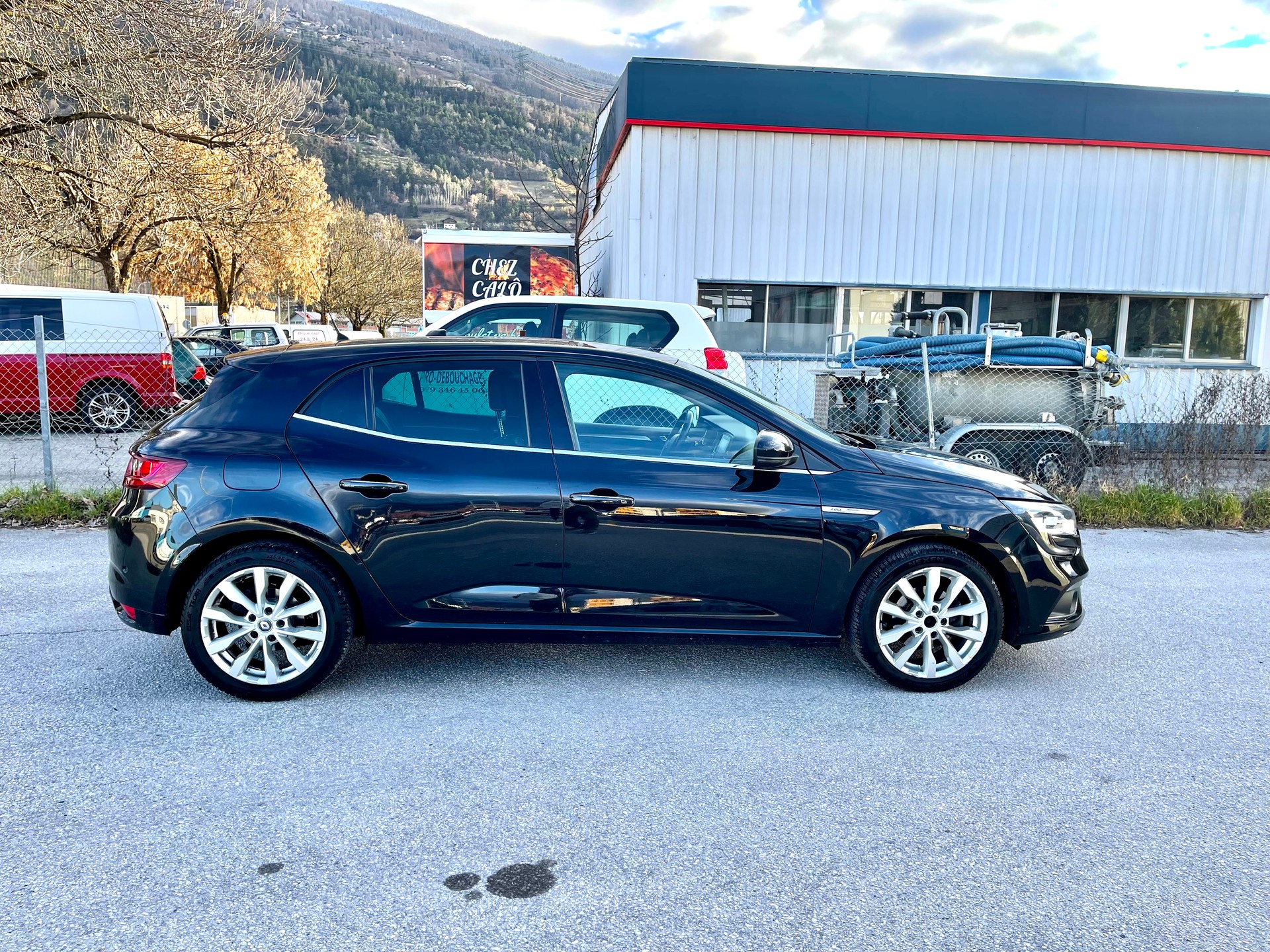 RENAULT Mégane 1.2 16V Turbo GT Line-image-15