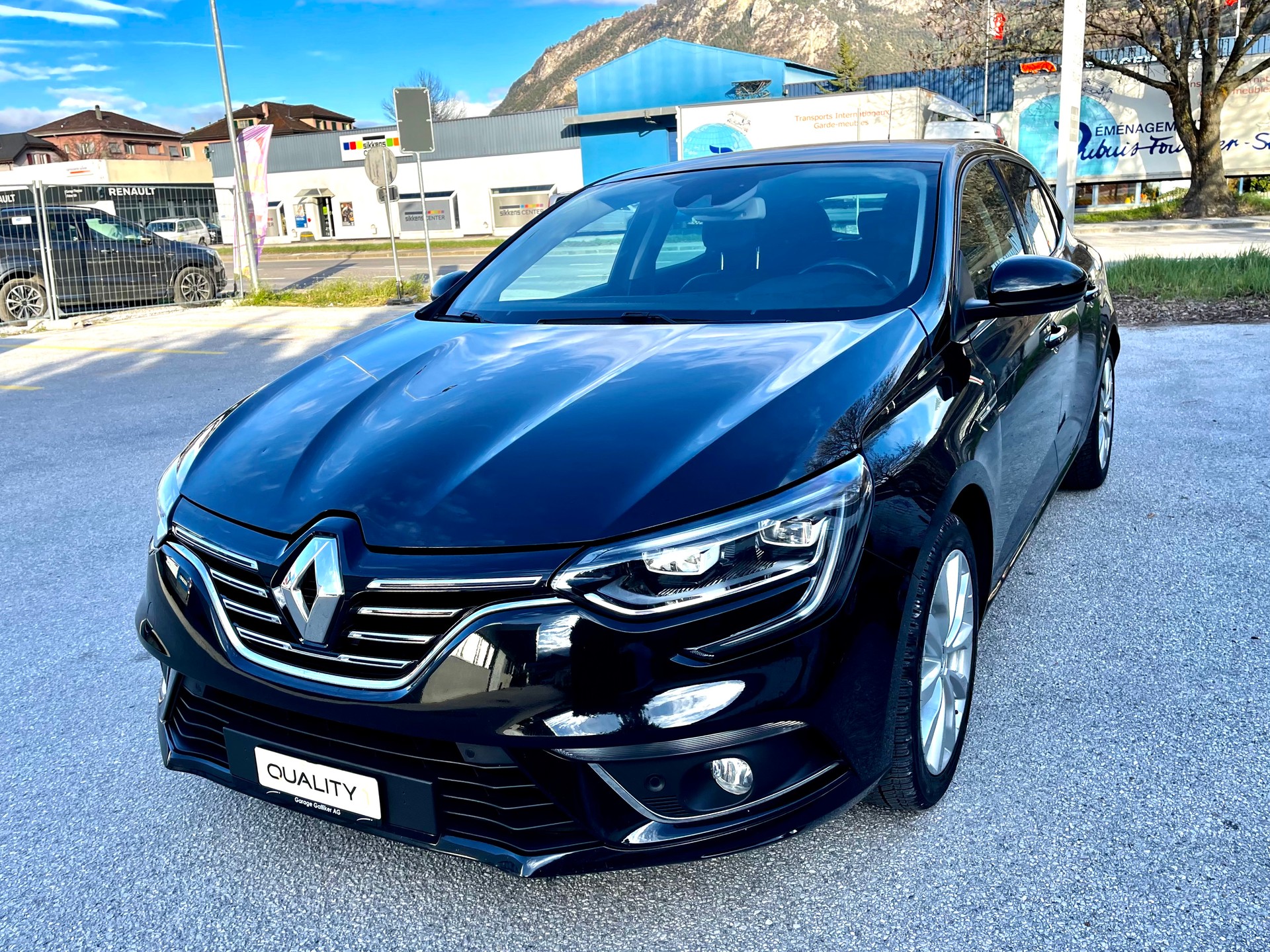 RENAULT Mégane 1.2 16V Turbo GT Line-image-17