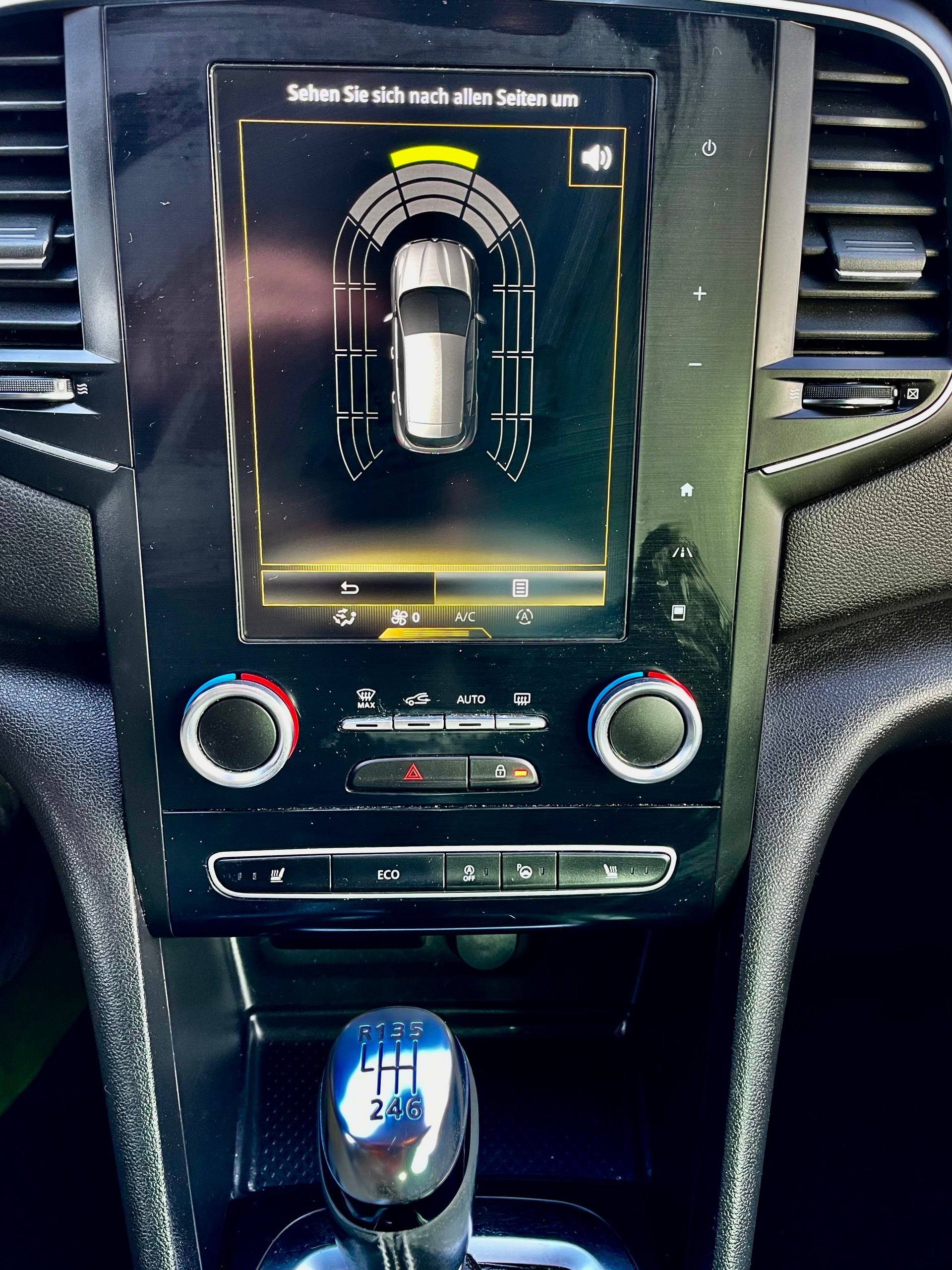 RENAULT Mégane 1.2 16V Turbo GT Line-image-26