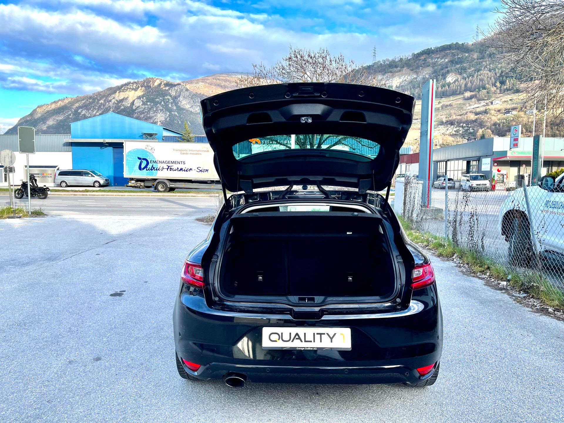 RENAULT Mégane 1.2 16V Turbo GT Line-image-9