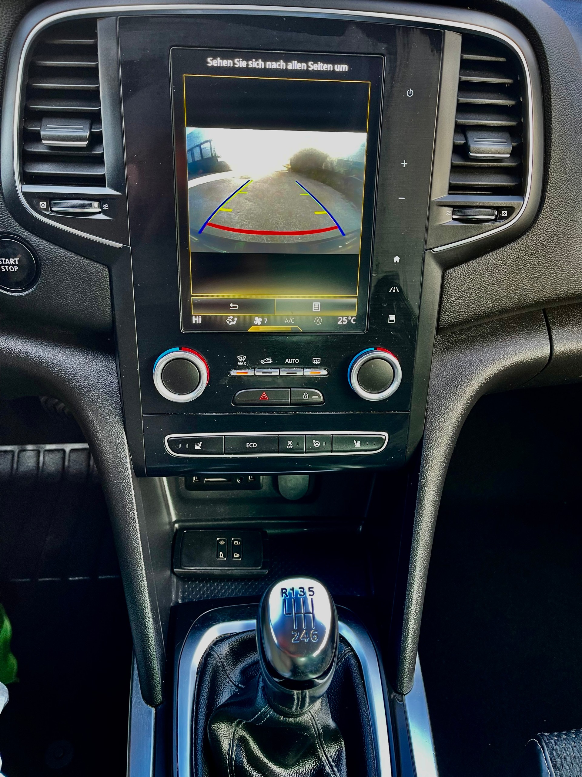 RENAULT Mégane 1.2 16V Turbo GT Line-showroom-element-2