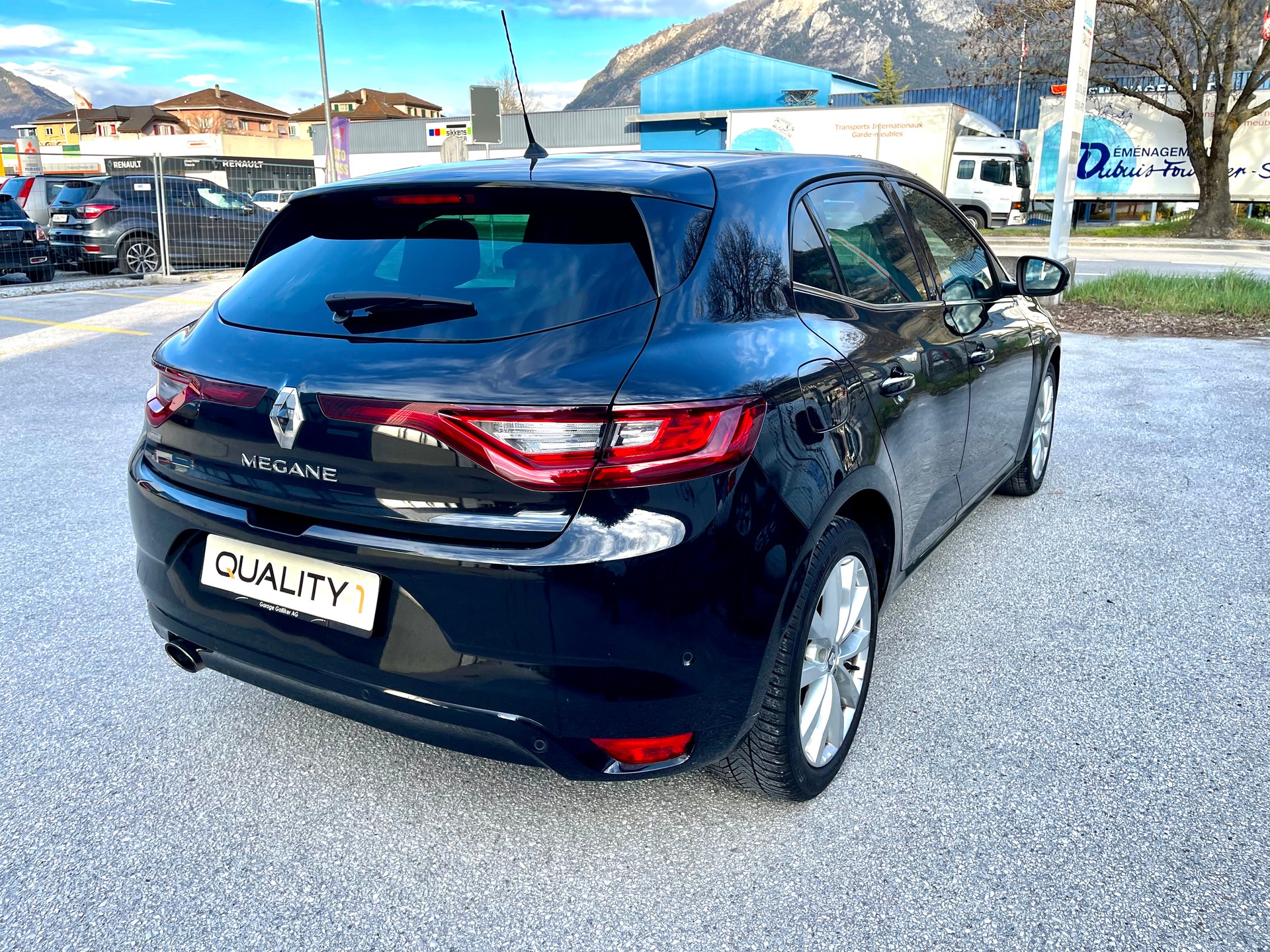 RENAULT Mégane 1.2 16V Turbo GT Line-image-8