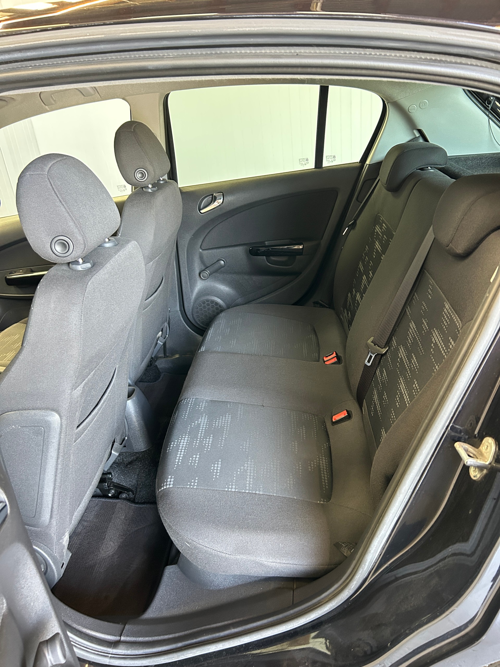 OPEL Corsa 1.4 TP Enjoy-image-9