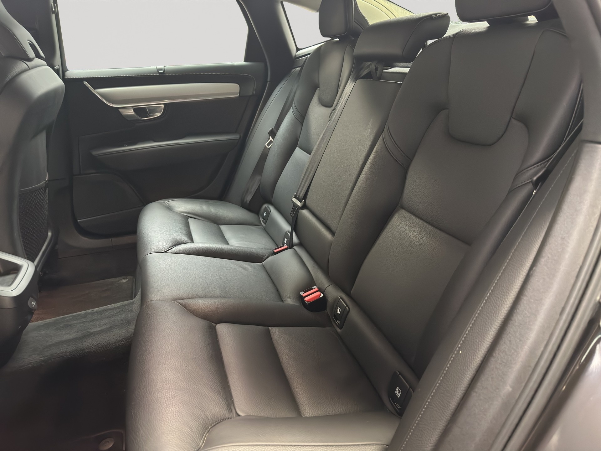 VOLVO S90 B4 Mild Hybrid Plus Bright Geartronic-image-7