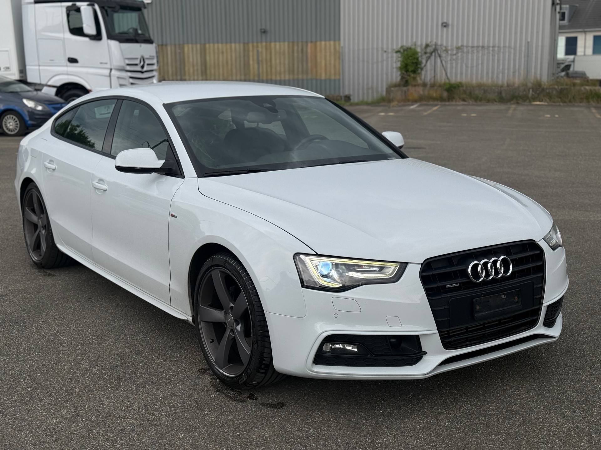 AUDI A5 Sportback 2.0 TDI quattro S-tronic-image-2