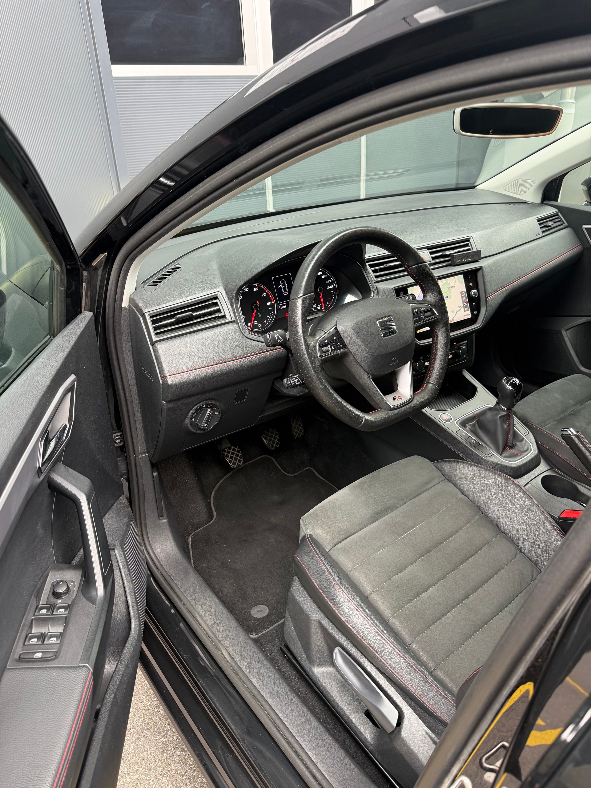 SEAT Ibiza 1.0 TGI CNG Swiss FR Evolution-image-12