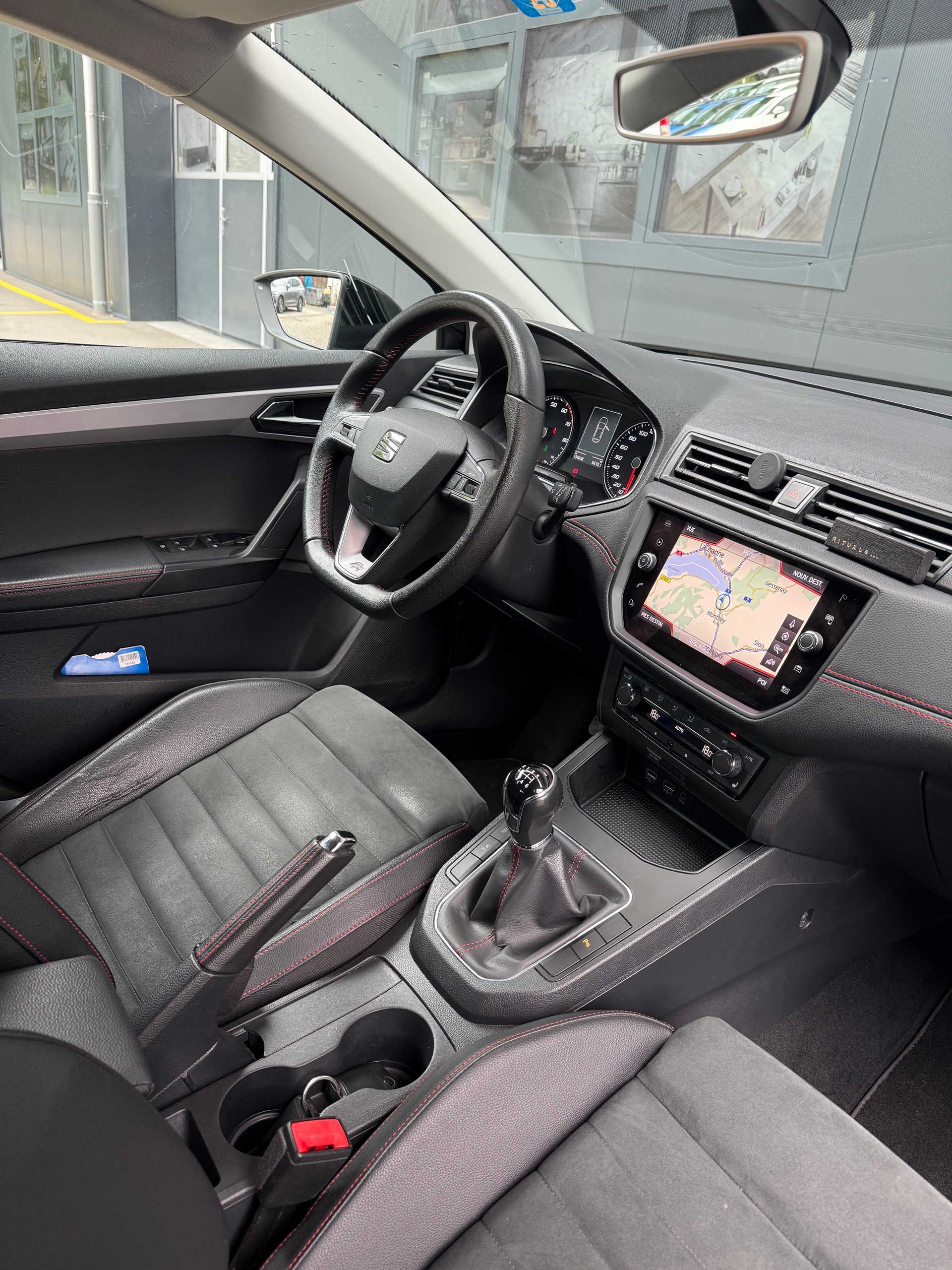 SEAT Ibiza 1.0 TGI CNG Swiss FR Evolution-image-11
