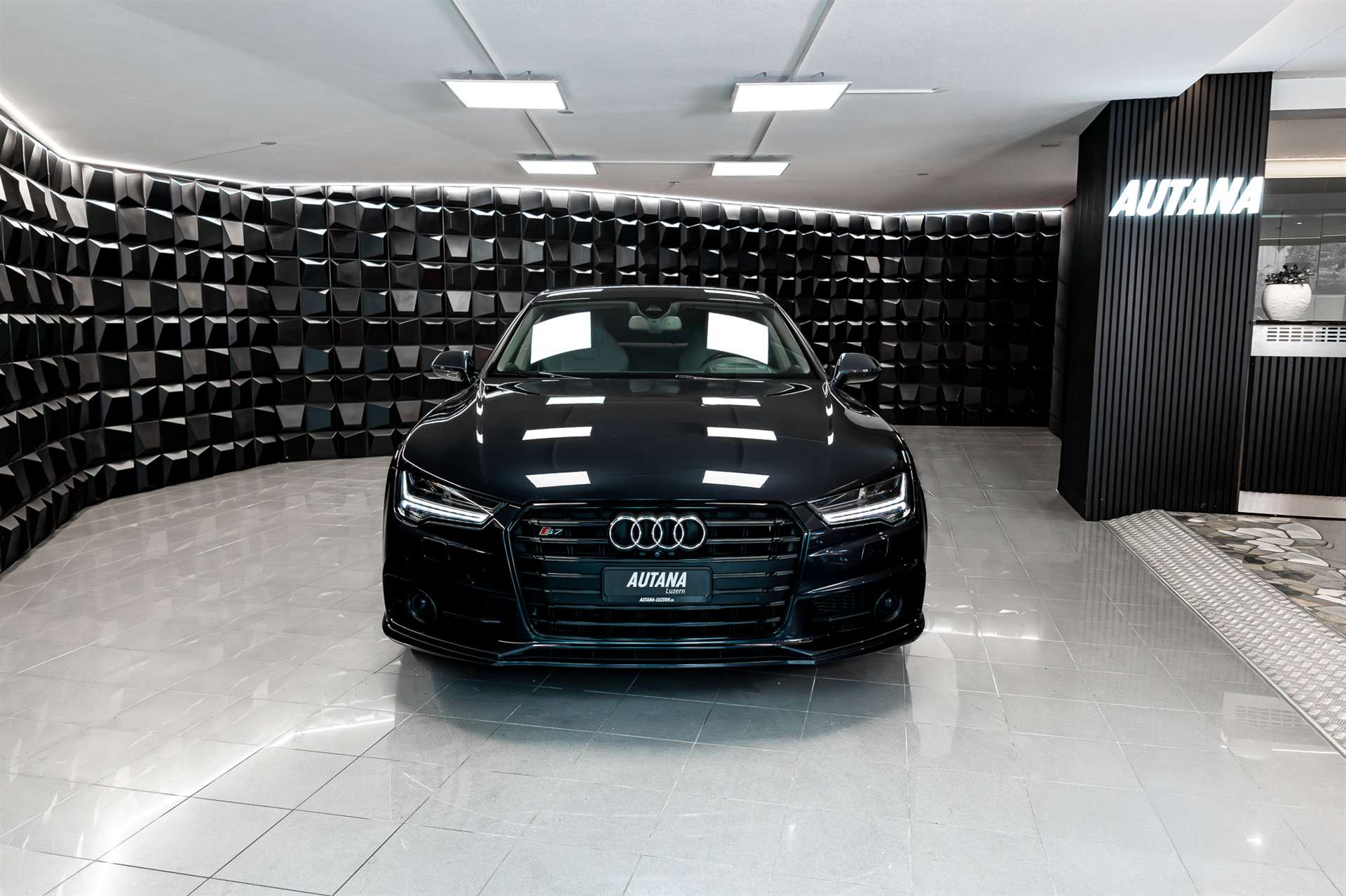 AUDI S7 Sportback 4.0 TFSI V8 quattro S-tronic-showroom-element-3