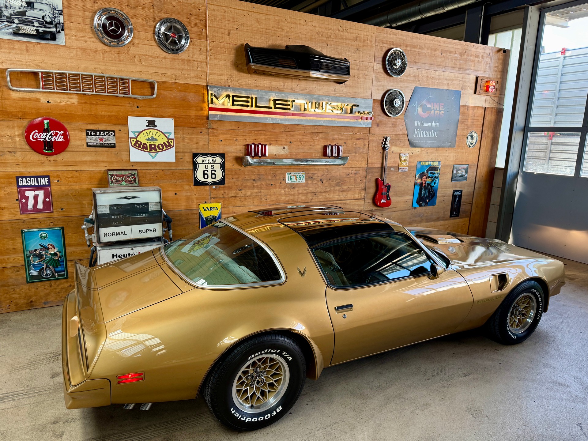 PONTIAC Firebird Trans Am Y88-image-17