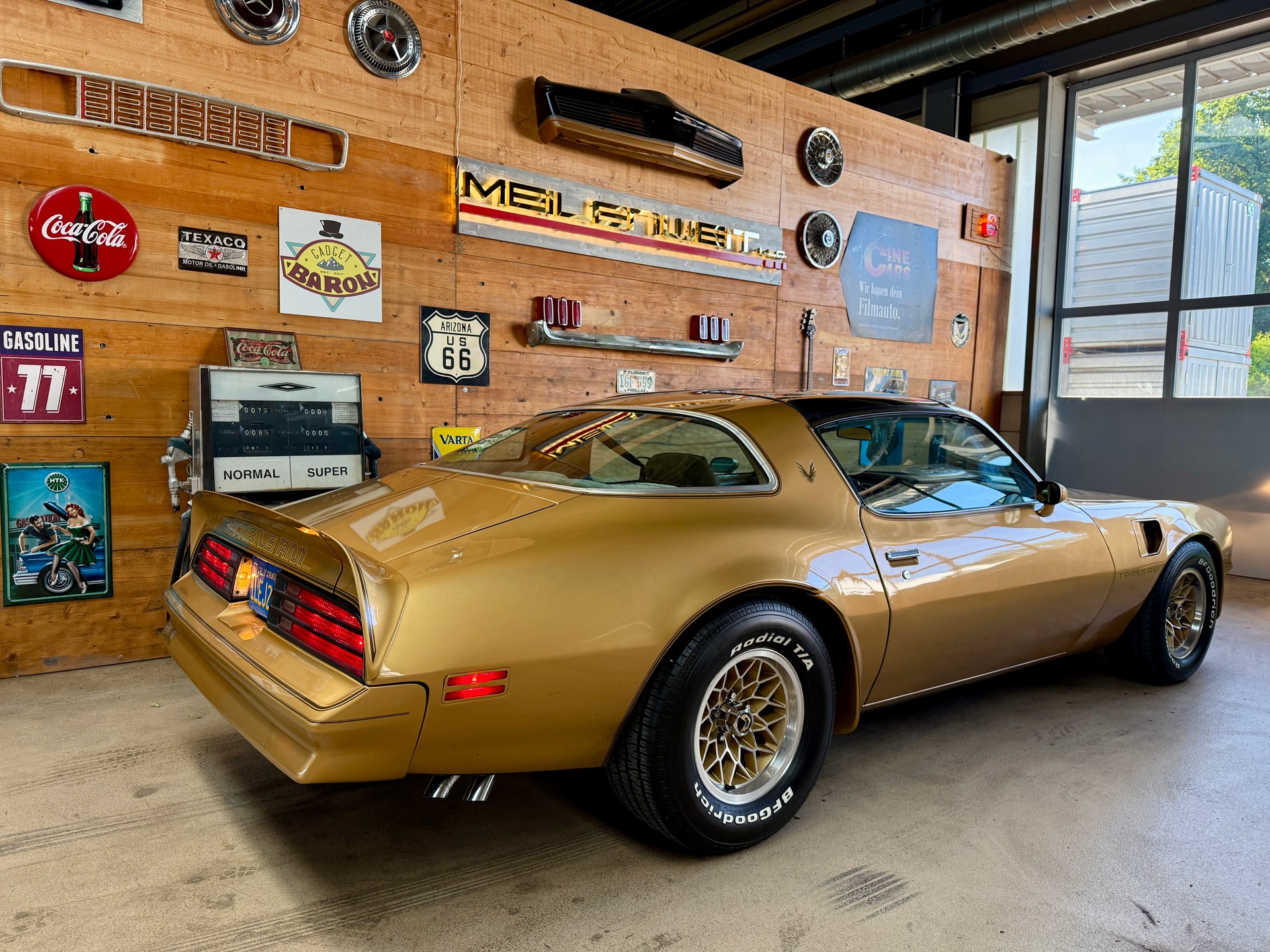 PONTIAC Firebird Trans Am Y88-image-13