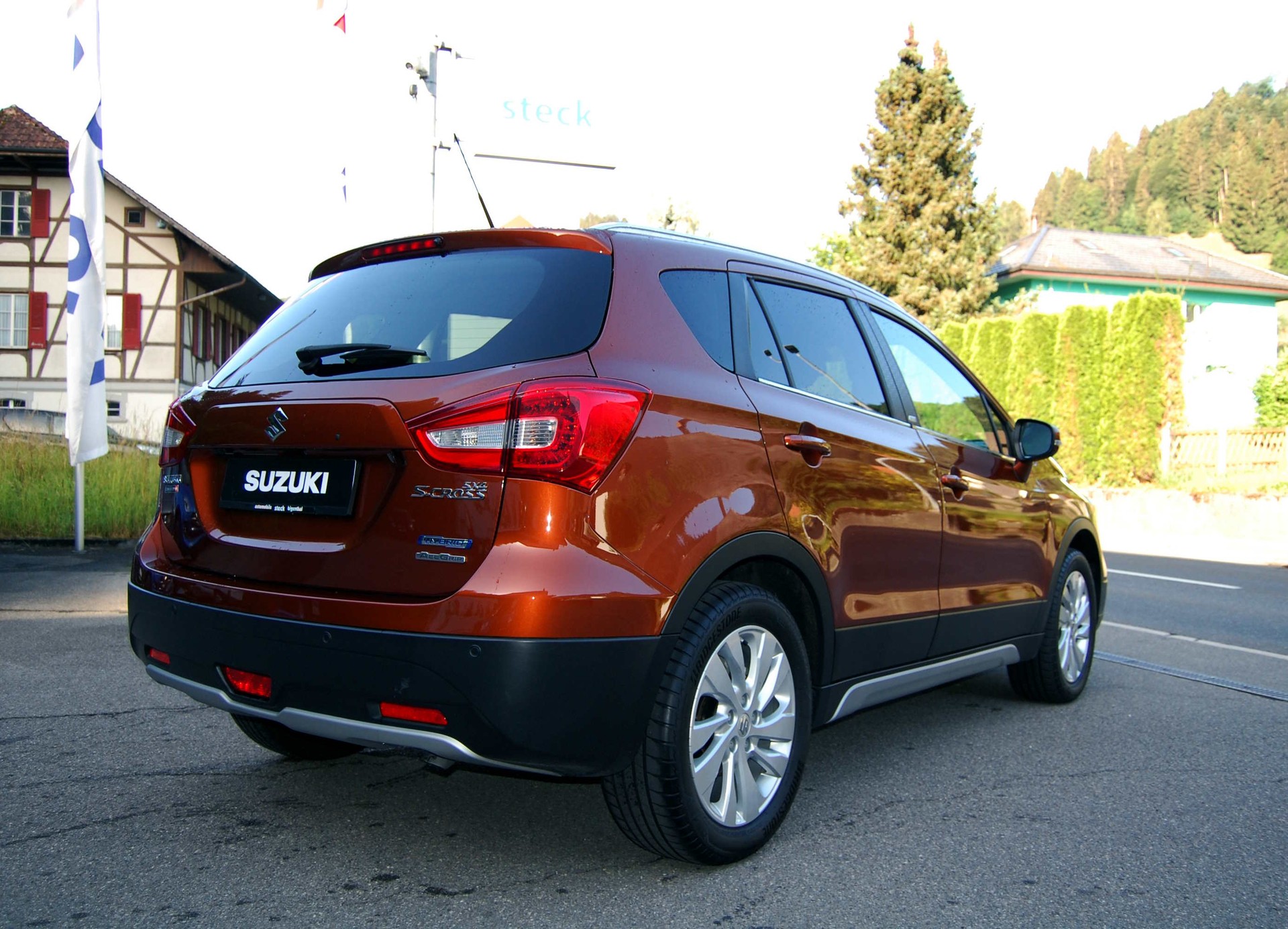 SUZUKI SX4 S-Cross 1.4 16V Generation Hybrid 4WD-showroom-element-3