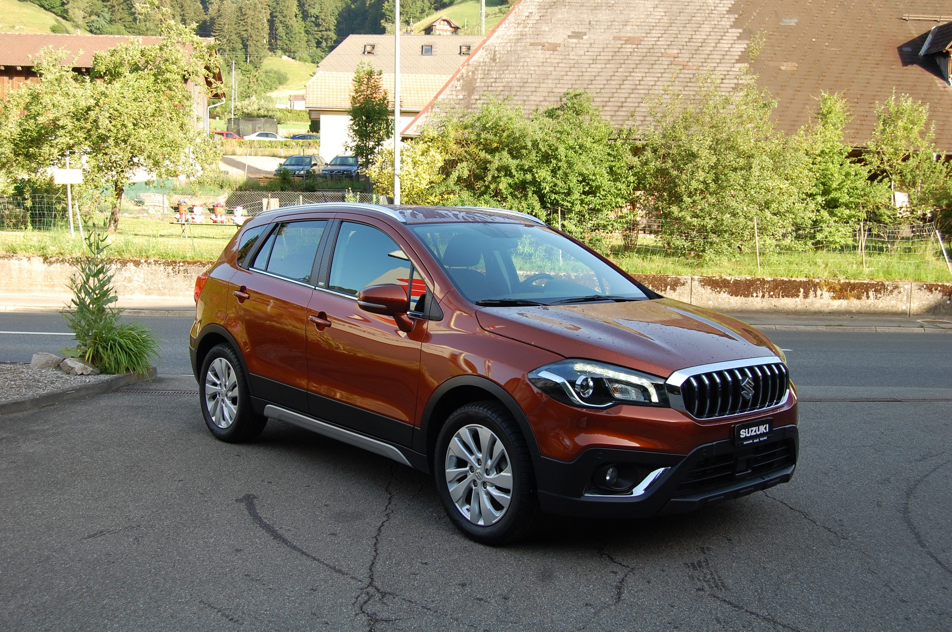 SUZUKI SX4 S-Cross 1.4 16V Generation Hybrid 4WD-showroom-element-2