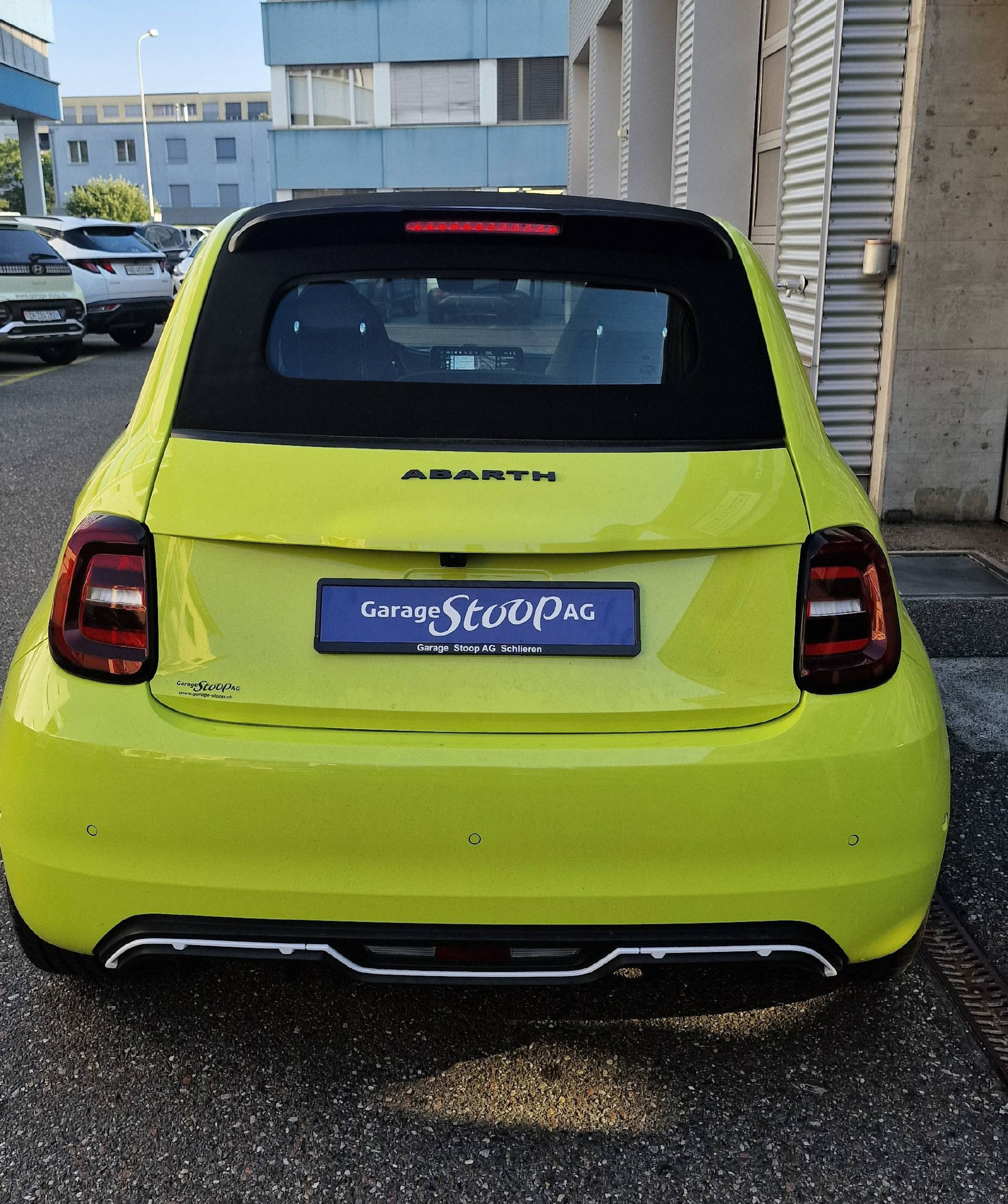 FIAT 500e Abarth Scorpionissima-image-6