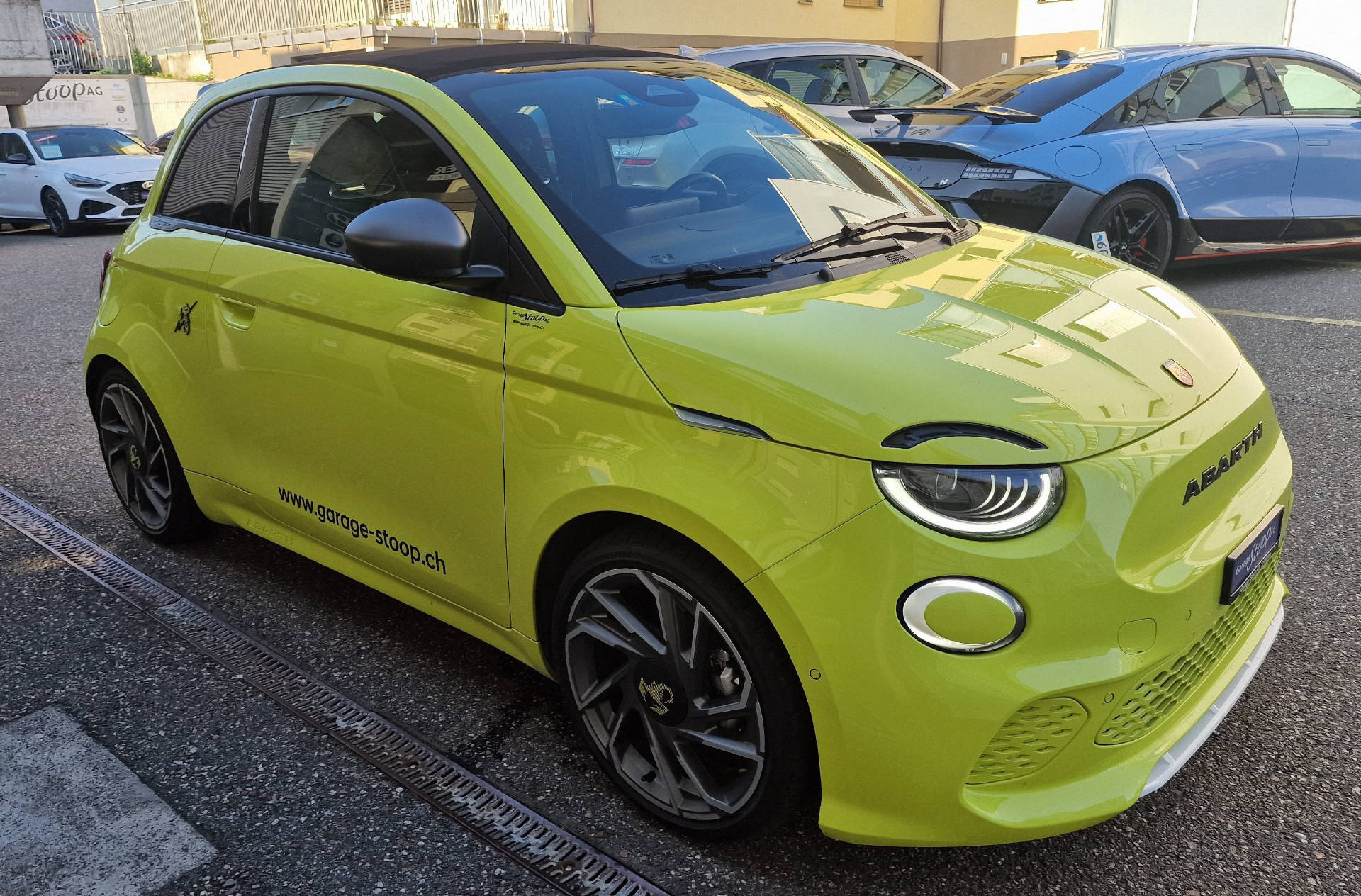 FIAT 500e Abarth Scorpionissima-image-11