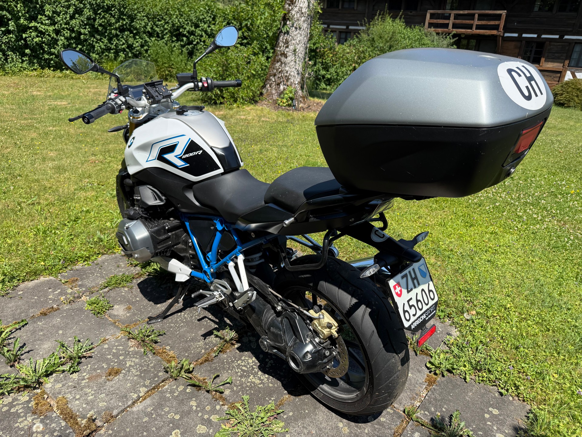 BMW R 1200 R ABS-image-2