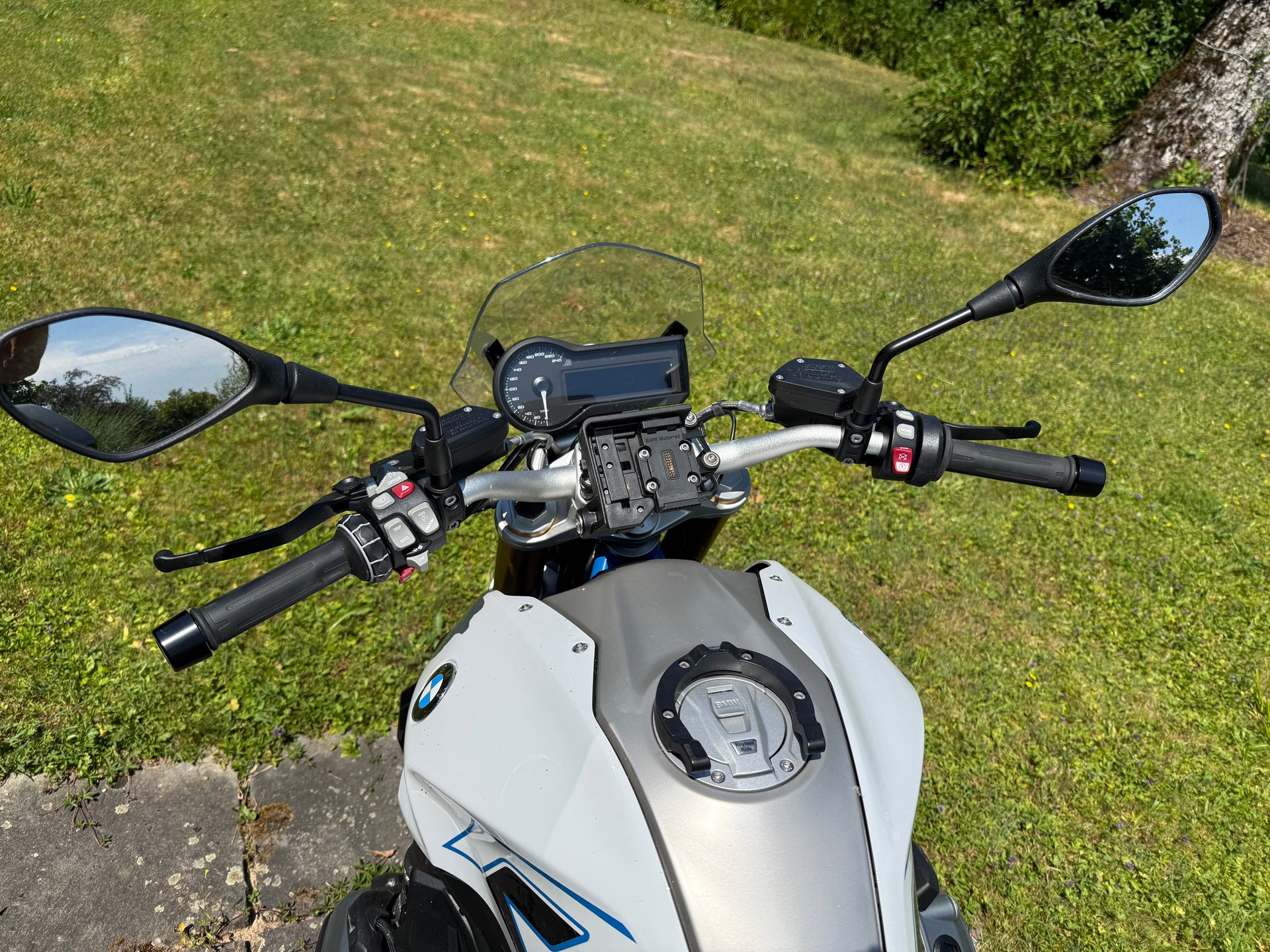 BMW R 1200 R ABS-image-0