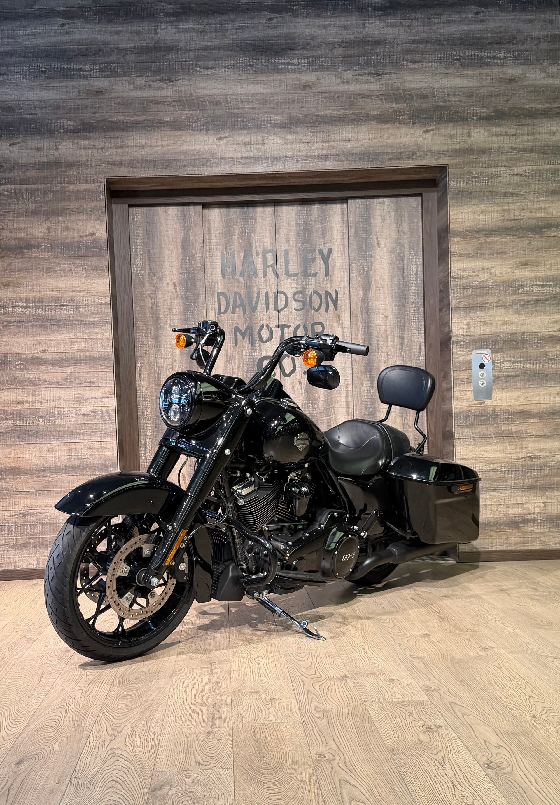 HARLEY-DAVIDSON FLHRXS Road King Special 114-image-2