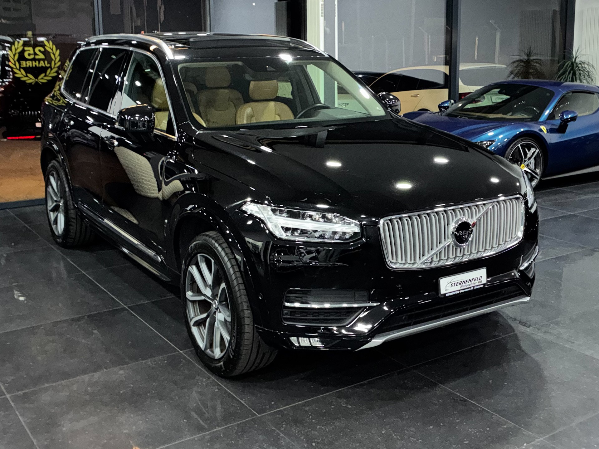 VOLVO XC90 D5 AWD Inscription Geartronic-image-2
