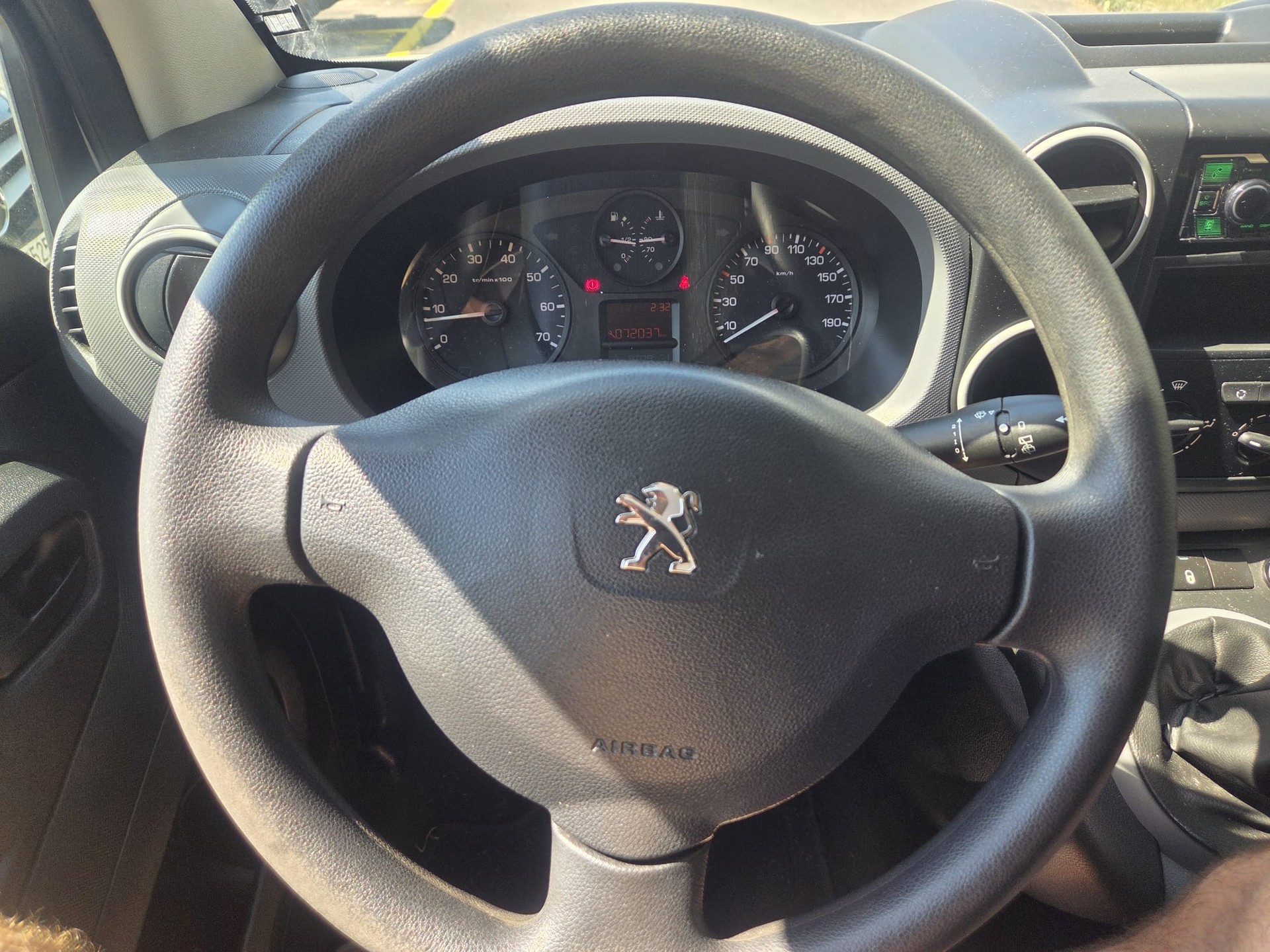 PEUGEOT Partner 1.6 VTi Active * Ab MFK/Expertisé * 5 Pl.-image-7