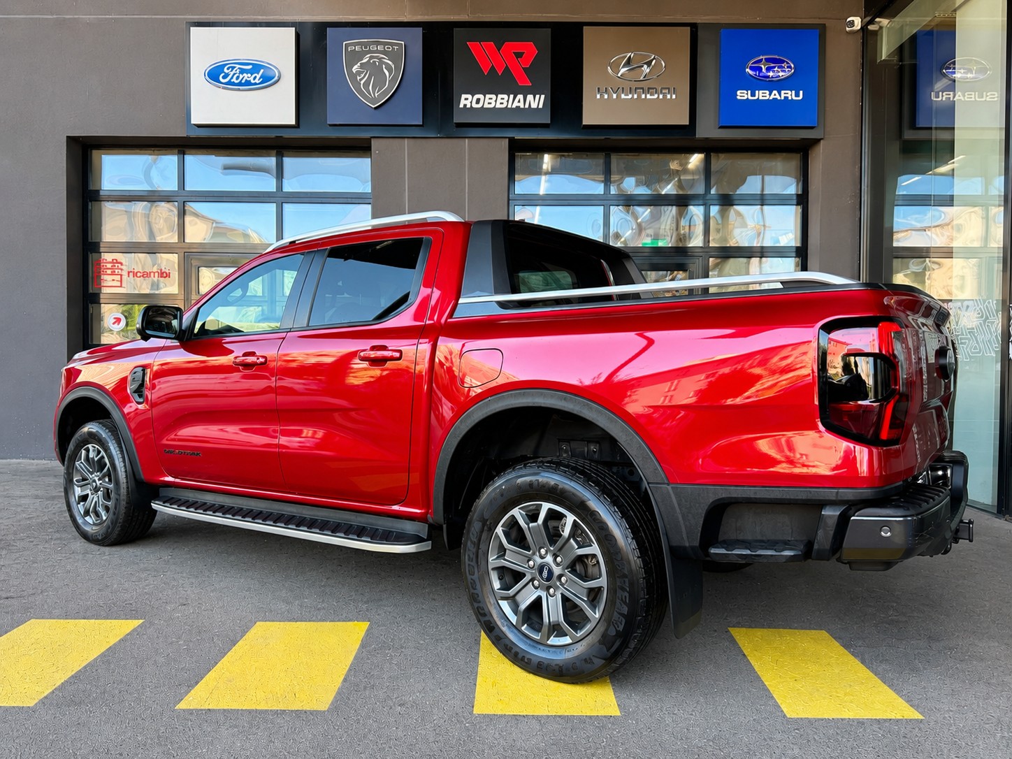 FORD Ranger Wildtrak 2.0 Eco Blue e-4WD Automat-showroom-element-2