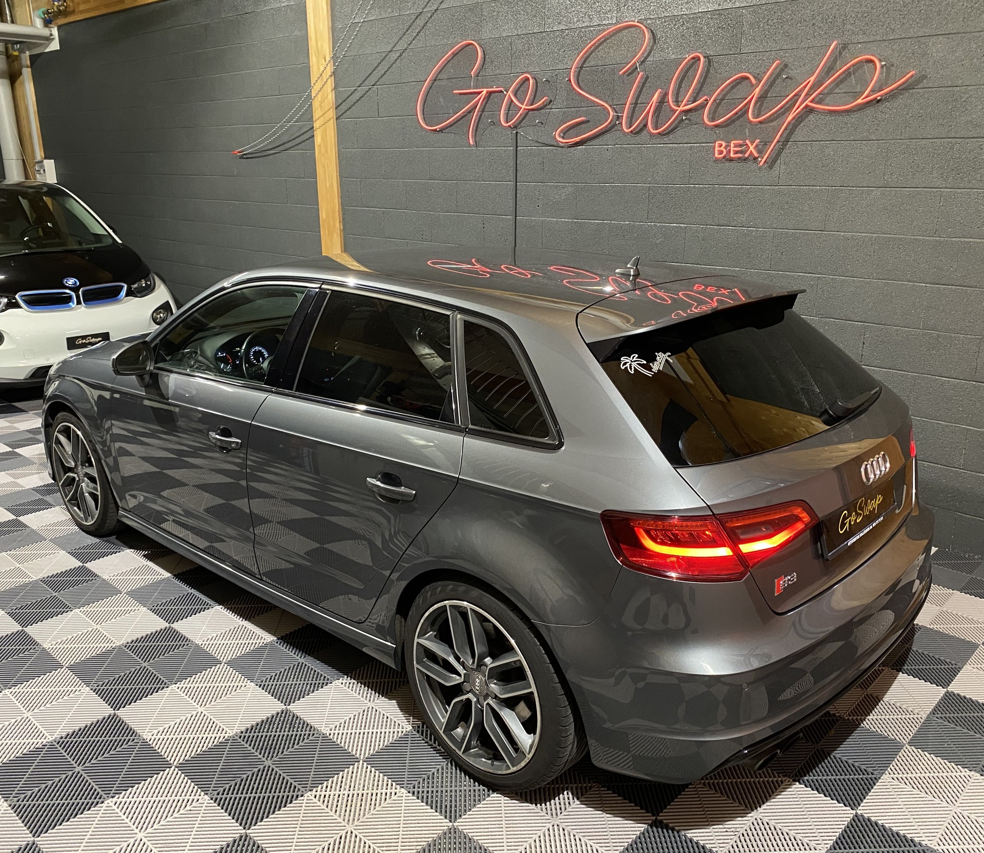 AUDI S3 Sportback 2.0 TFSI quattro S-tronic-image-24