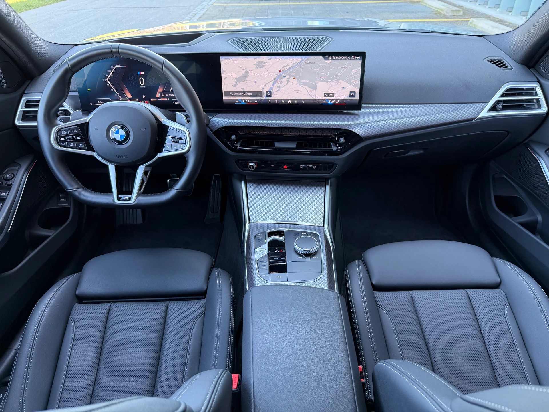BMW 320d xDrive 48V Touring Steptronic M Sport-image-20