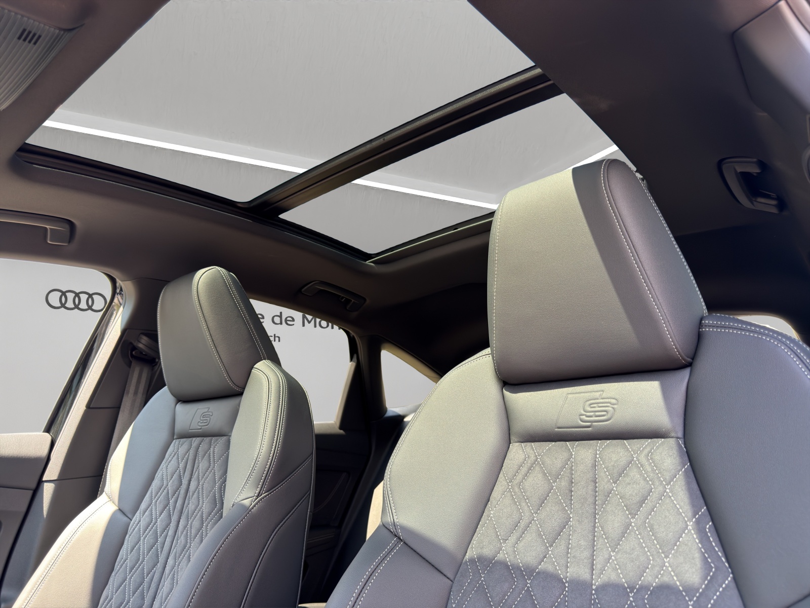 AUDI Q4 Sportback e-tron quattro performance Swiss Ski-image-7