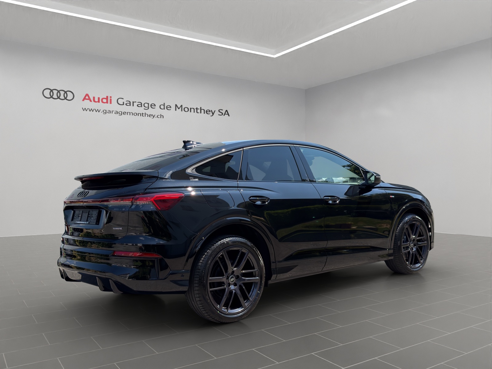 AUDI Q4 Sportback e-tron quattro performance Swiss Ski-image-2