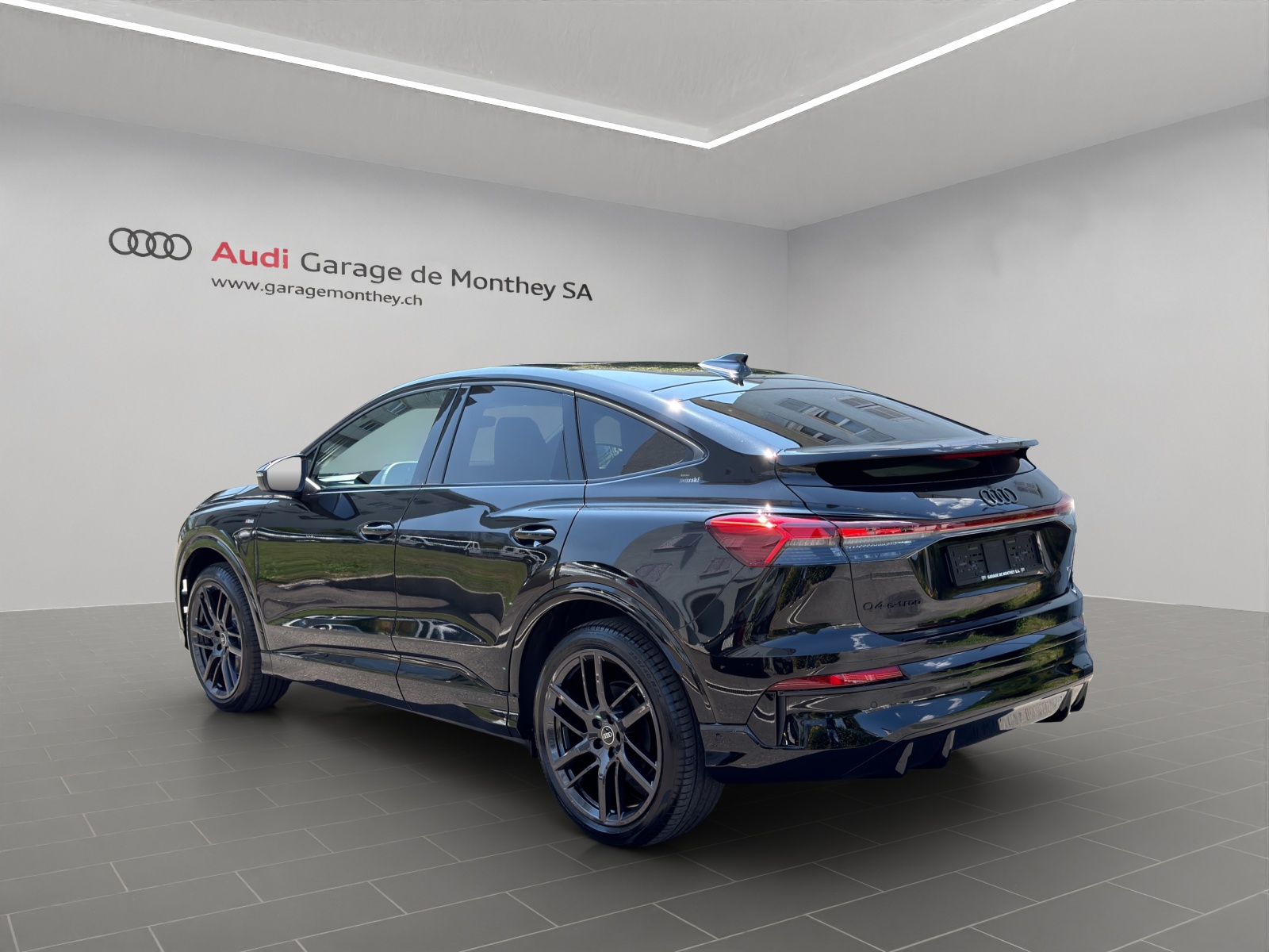 AUDI Q4 Sportback e-tron quattro performance Swiss Ski-image-3
