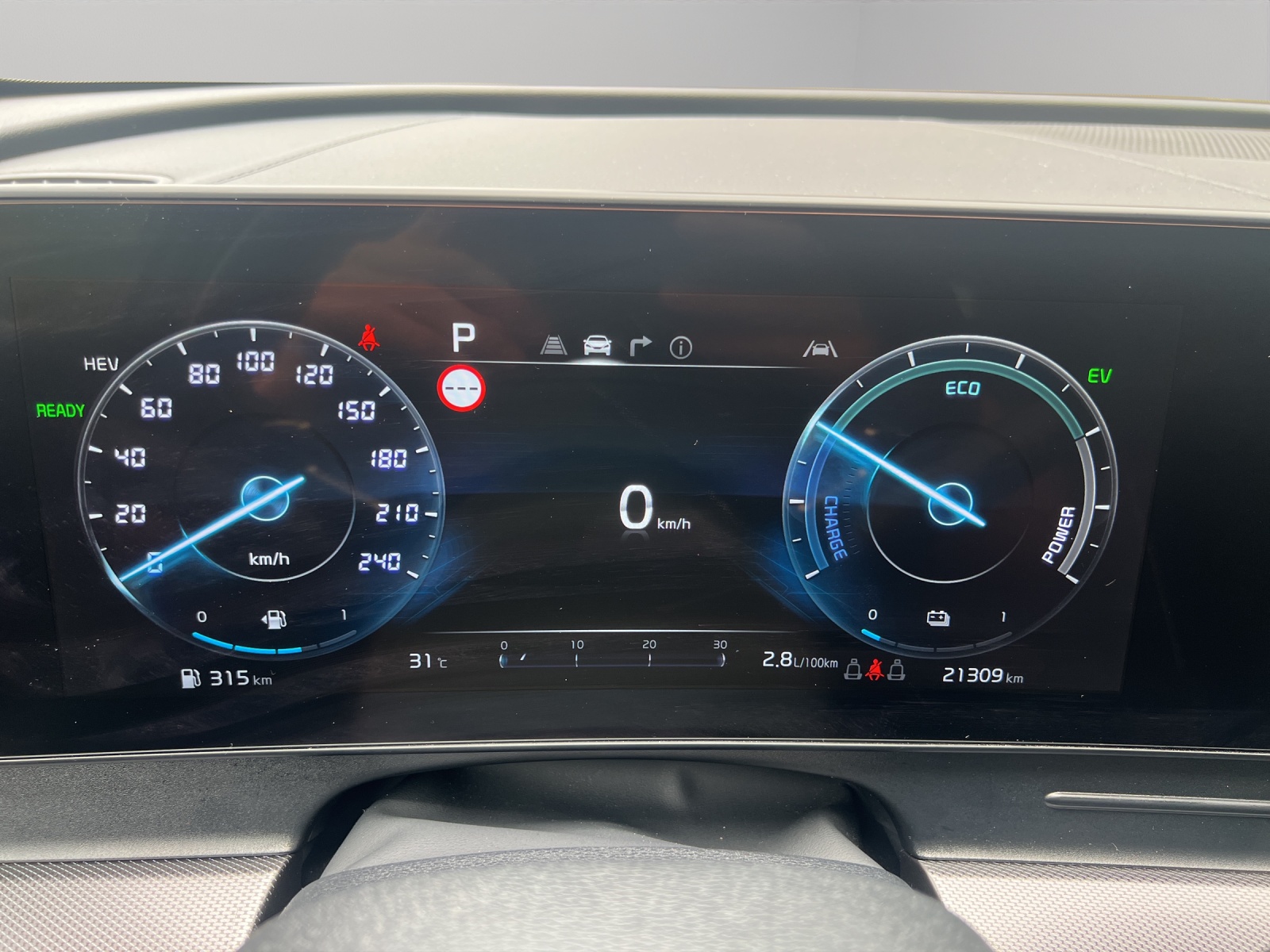 KIA Sportage 1.6 T PHEV GT-Line-image-7