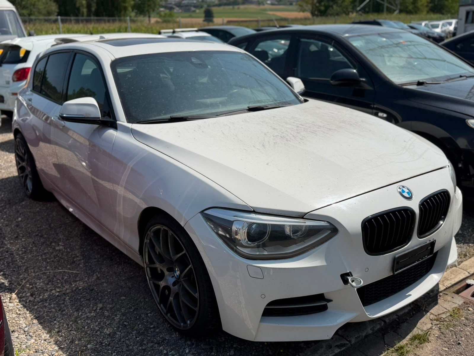 BMW M135i xDrive Steptronic *Motor Problem*-showroom-element-2